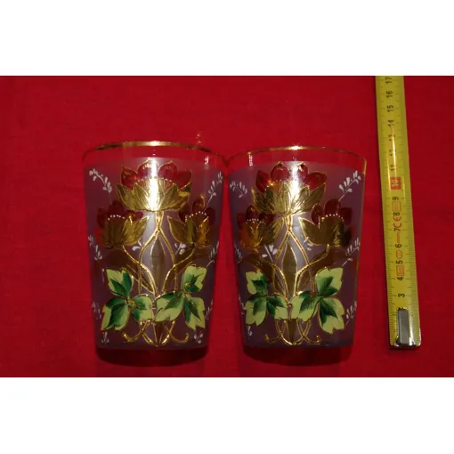 2 Anciens Grands Verres Gobelets En Verre Emaille De Fleurs occasion reconditionné disponible sur Rakuten