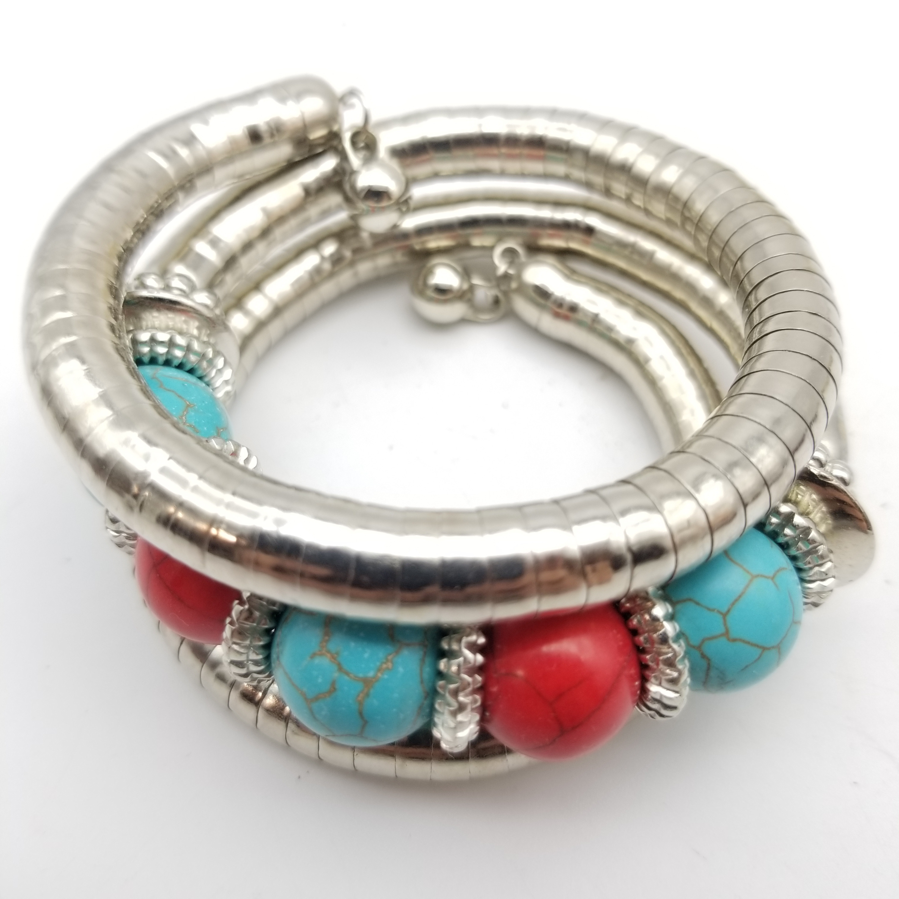 Voir photo 2 de 2 Bracelets fantaisie 2 Bracelets fantaisie Très bon état reconditionné photo 2