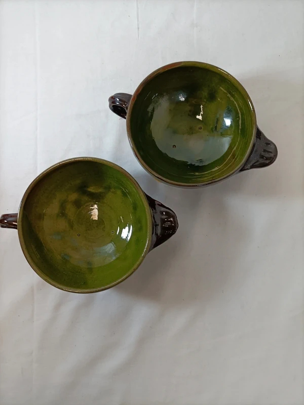 Voir photo 3 de 2 coupelles en grès émaillé vert motif floral artisanales – vaisselle déco 2 coupelles en grès émaillé vert motif floral artisanales – vaisselle déco reconditionné photo 3