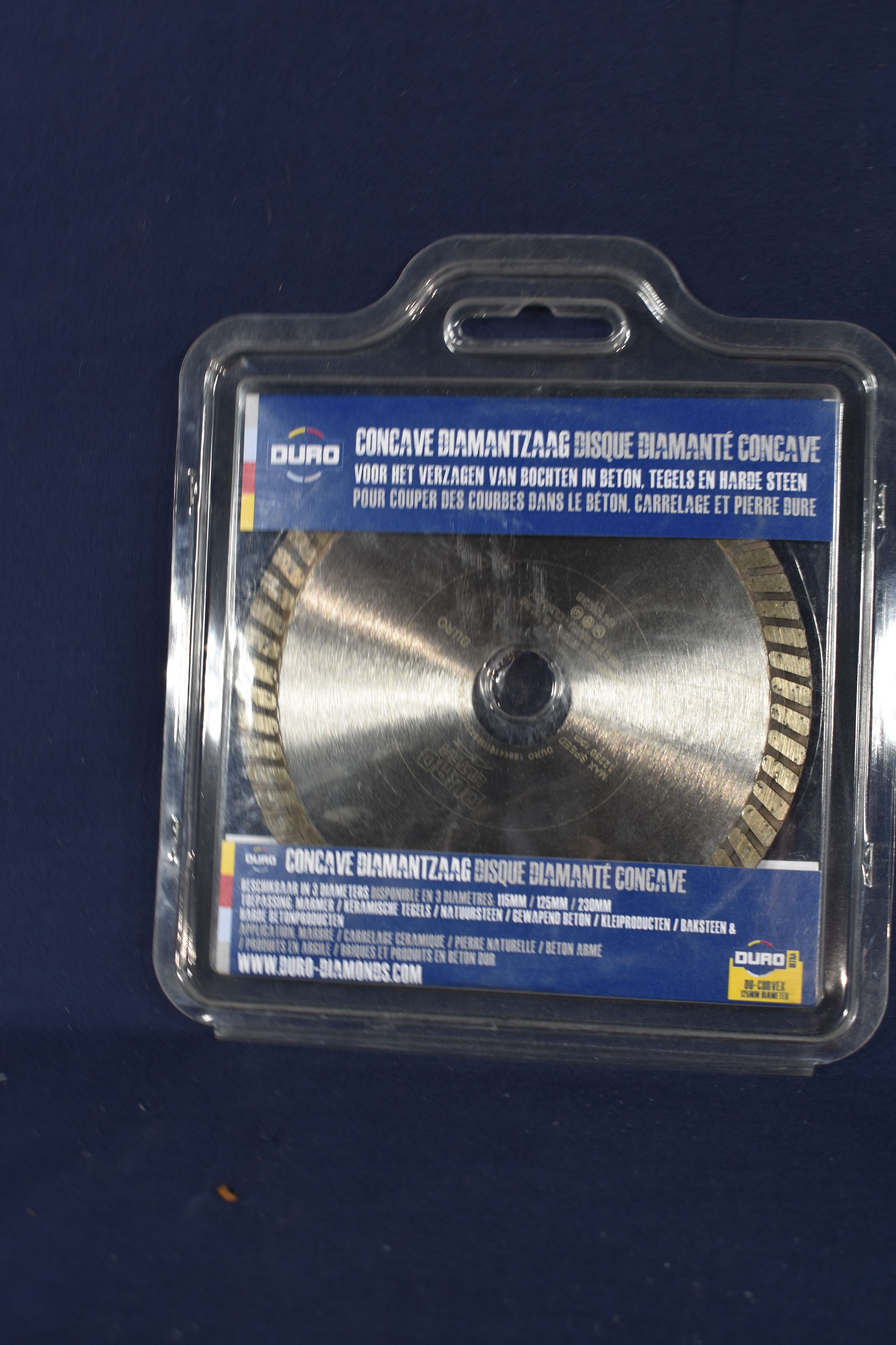 Voir photo 2 de 2 disques DURO Diamantés concaves ( 125 mm ) Neufs 2 disques DURO Diamantés concaves ( 125 mm ) Neufs Parfait état reconditionné photo 2