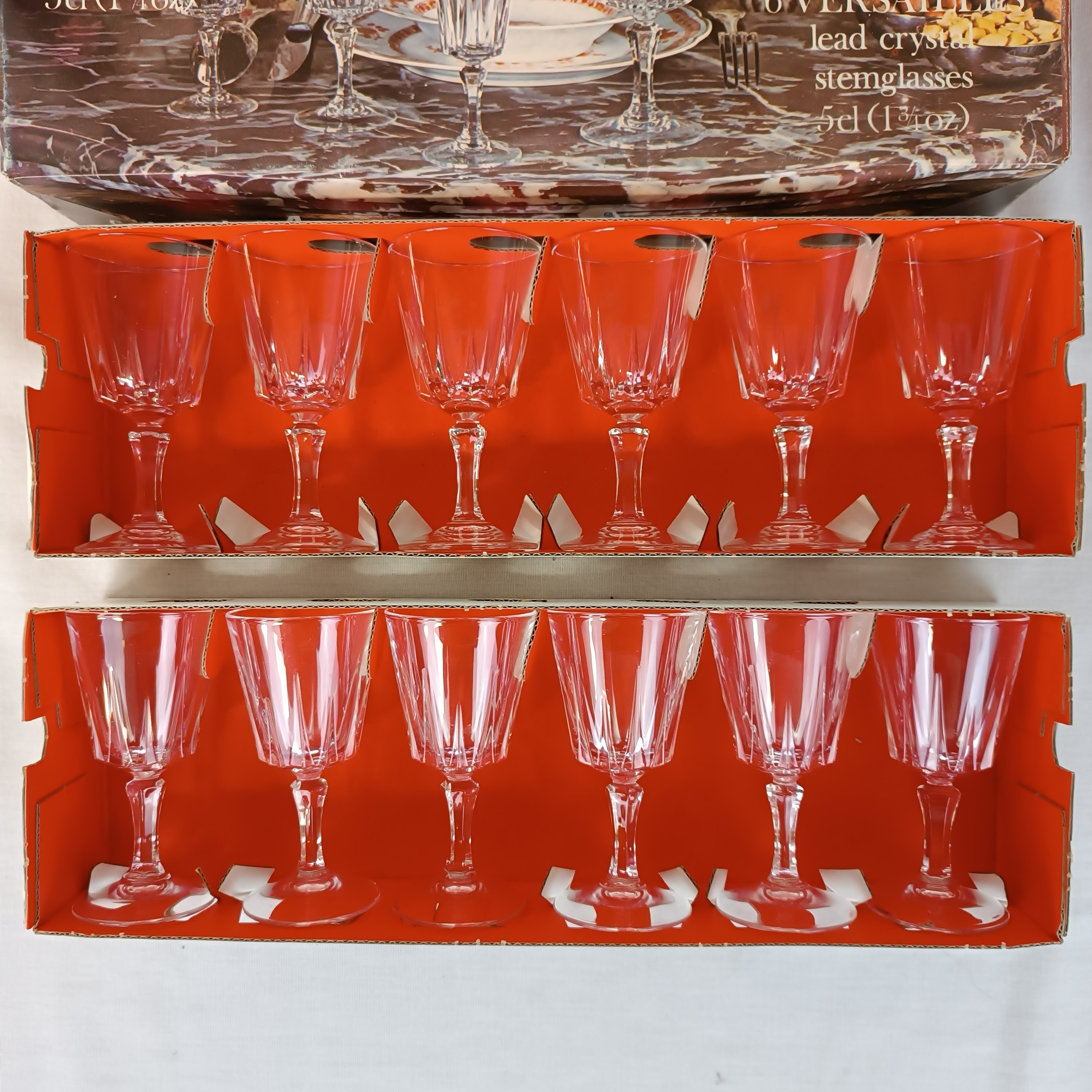 Voir photo 2 de 2 ensembles de 6 Verres chacun en cristal d'arc (total 12 verres), collection "Versailles", 5 cl, 24% PbO 2 ensembles de 6 Verres chacun en cristal d'arc (total 12 verres), collection "Versailles", 5 cl, 24% PbO Bon état reconditionné photo 2