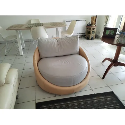 2 Fauteuils Oeuf Bon état reconditionné disponible sur Rakuten