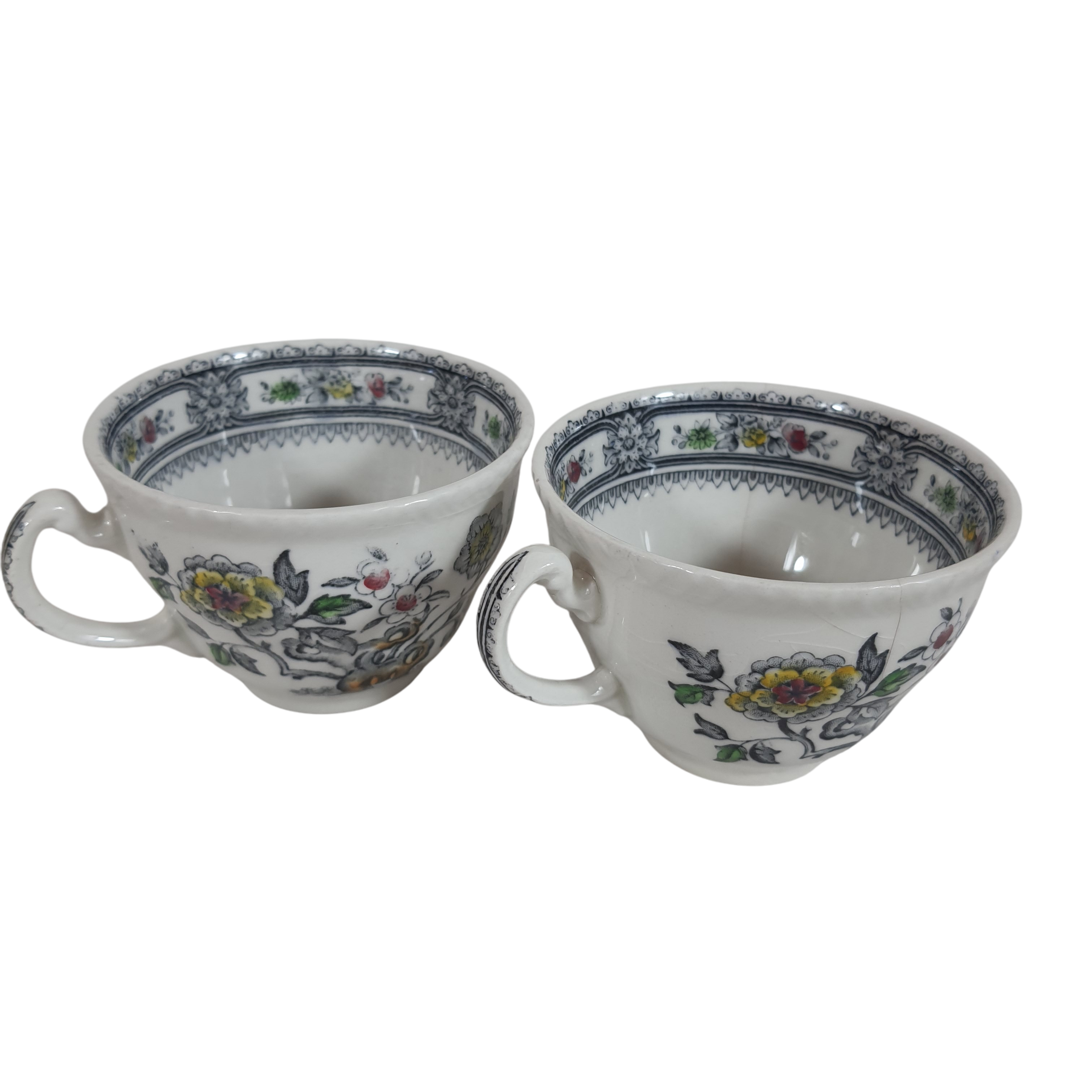 Acheter 2 Tasses fleuries- faïence - woods england Bon état - 10,10 € 2 Tasses fleuries- faïence - woods england Bon état reconditionné disponible sur Label Emmaüs