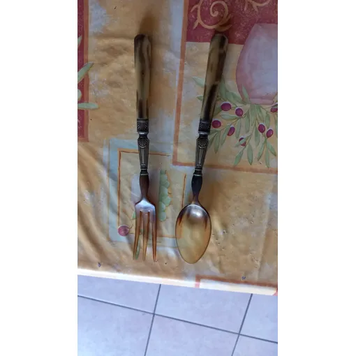 2 Tres Tres Anciens Couverts A Salade..Collection..Rare Bon état reconditionné disponible sur Rakuten