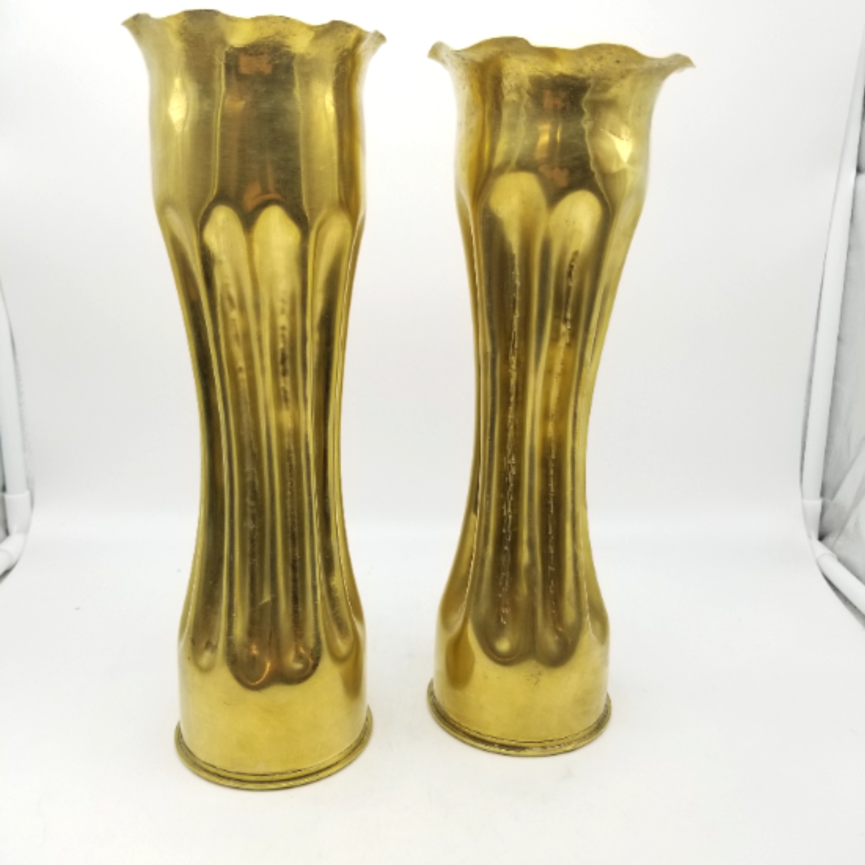 Voir photo 2 de 2 Vases douilles obus 2 Vases douilles obus Bon état reconditionné photo 2
