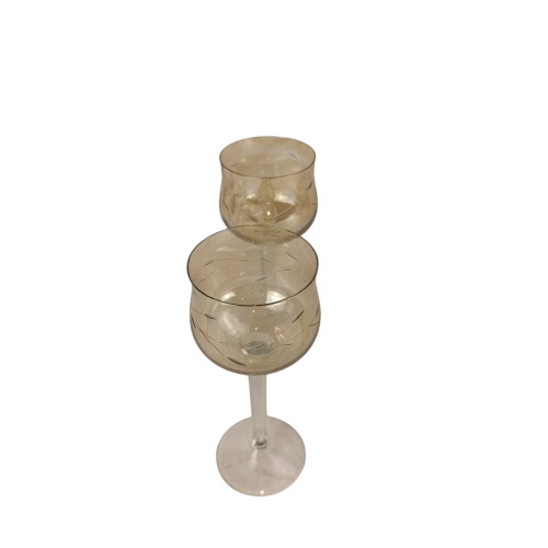 Acheter 2 verresà vin Arts de la table Bon état - 10,00 € 2 verresà vin Arts de la table Bon état reconditionné disponible sur Label Emmaüs