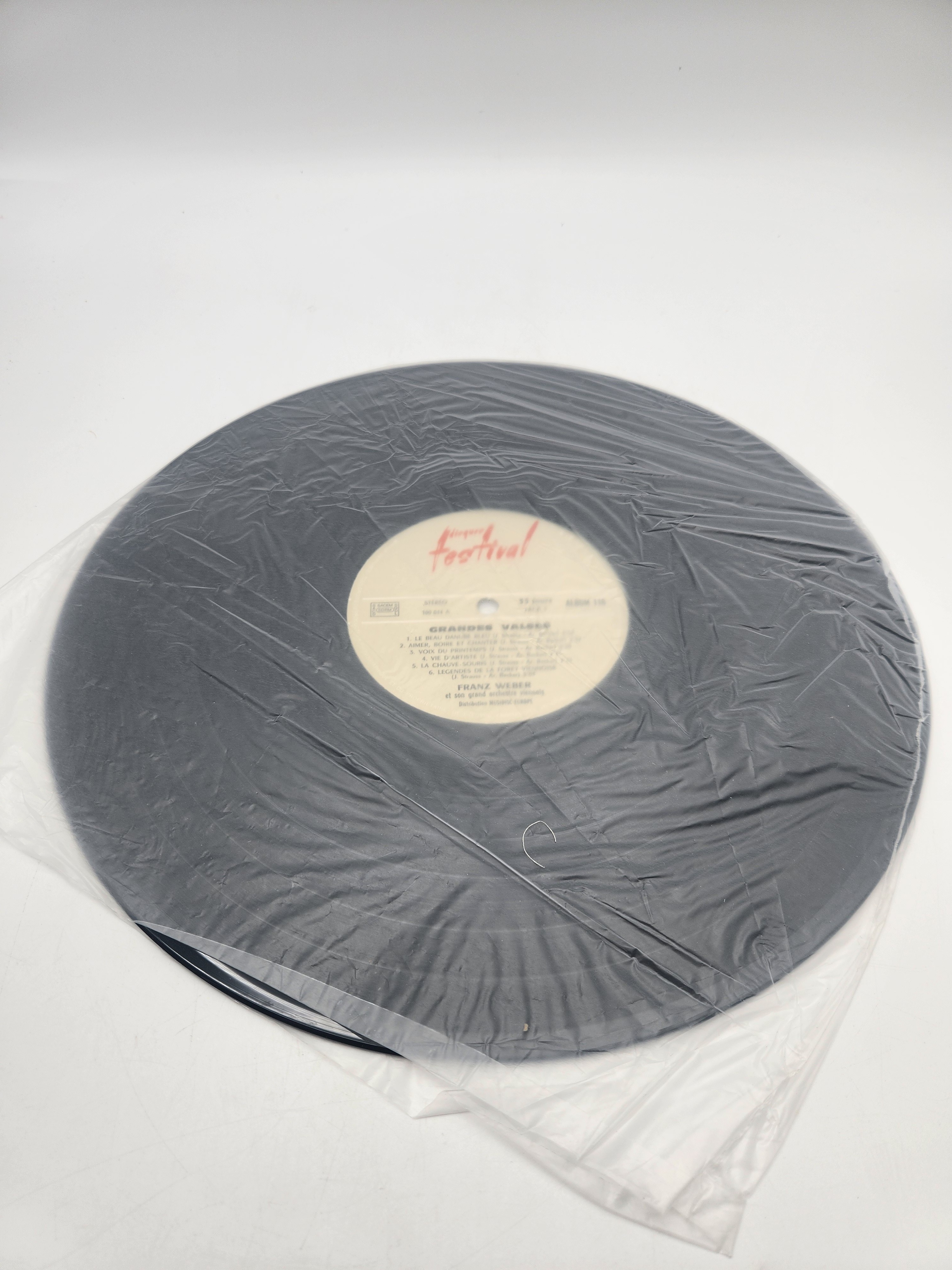 Voir photo 8 de 2 Vinyles 33 Tours - Grandes Valses de Franz Weber et son grand orchestre viennois 2 Vinyles 33 Tours - Grandes Valses de Franz Weber et son grand orchestre viennois Très bon état reconditionné photo 8