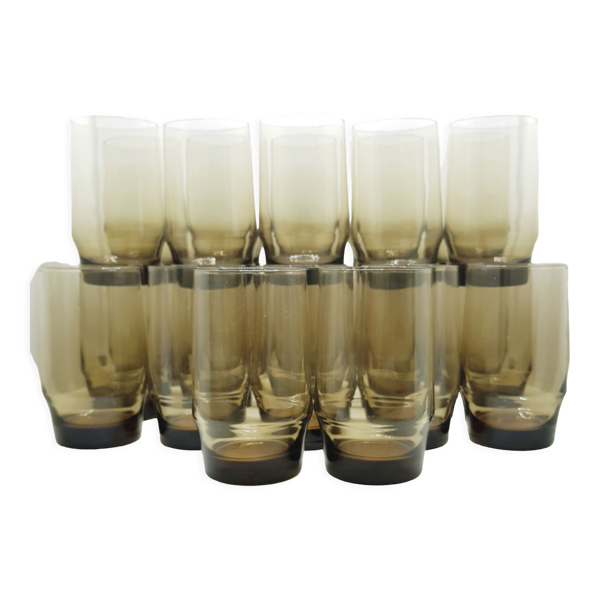 24 verres Hi-ball fumés du milieu du siècle Bon état reconditionné (offre indisponible)