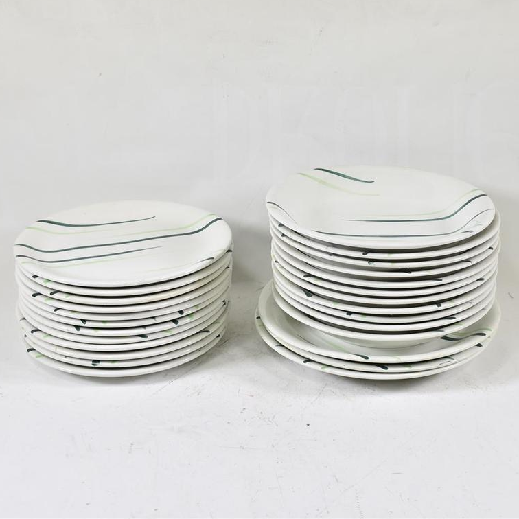 Acheter 26 assiettes Digoin Sarreguemines Bon état - 37,50 € 26 assiettes Digoin Sarreguemines Bon état reconditionné disponible sur Label Emmaüs