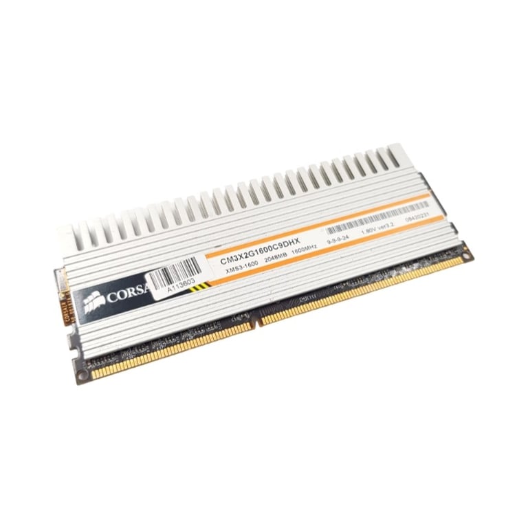 2Go RAM DDR3  XMS3 CM3X2G1600C9DHX DIMM PC3-12800U - Très bon état Très bon état reconditionné disponible sur Pixmania