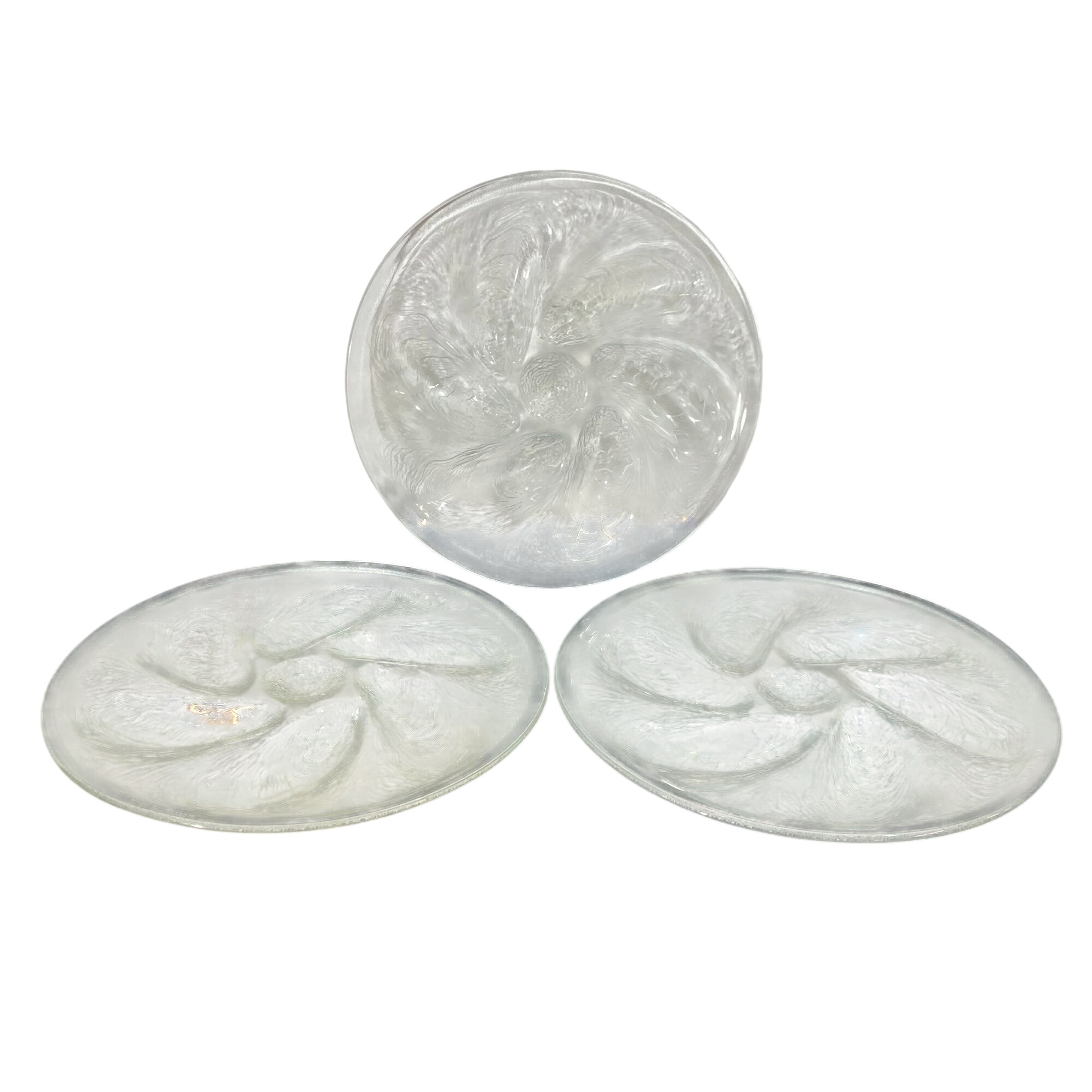 Acheter 3 Grandes assiettes à huitres en arcoroc Très bon état - 10,00 € 3 Grandes assiettes à huitres en arcoroc Très bon état reconditionné disponible sur Label Emmaüs