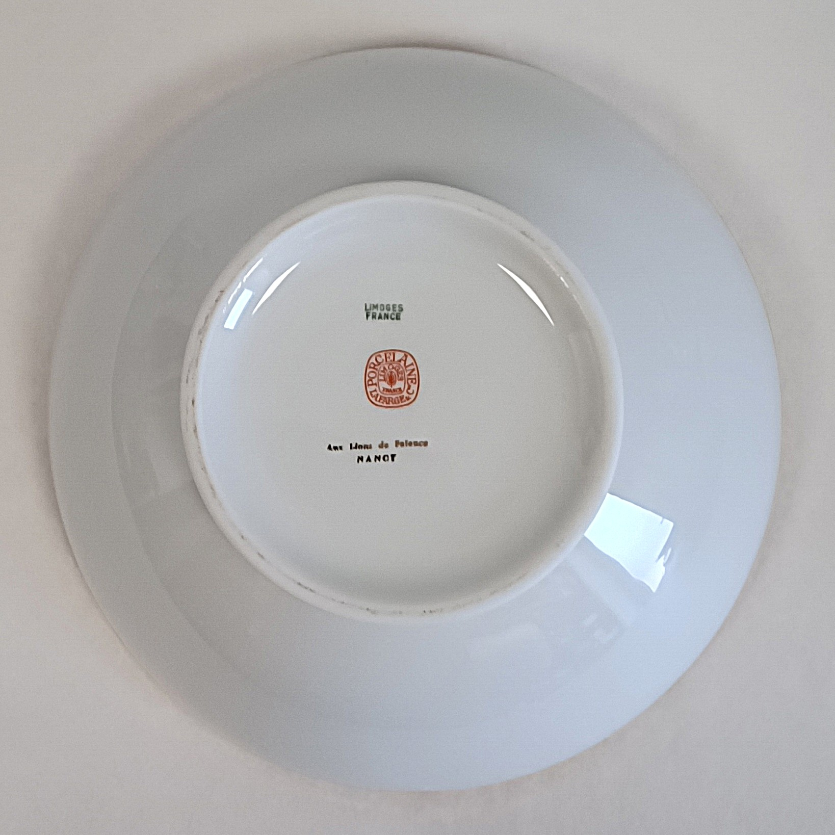 Voir photo 10 de 3 plats ronds et une soupière en porcelaine Limoges 3 plats ronds et une soupière en porcelaine Limoges Très bon état reconditionné photo 10