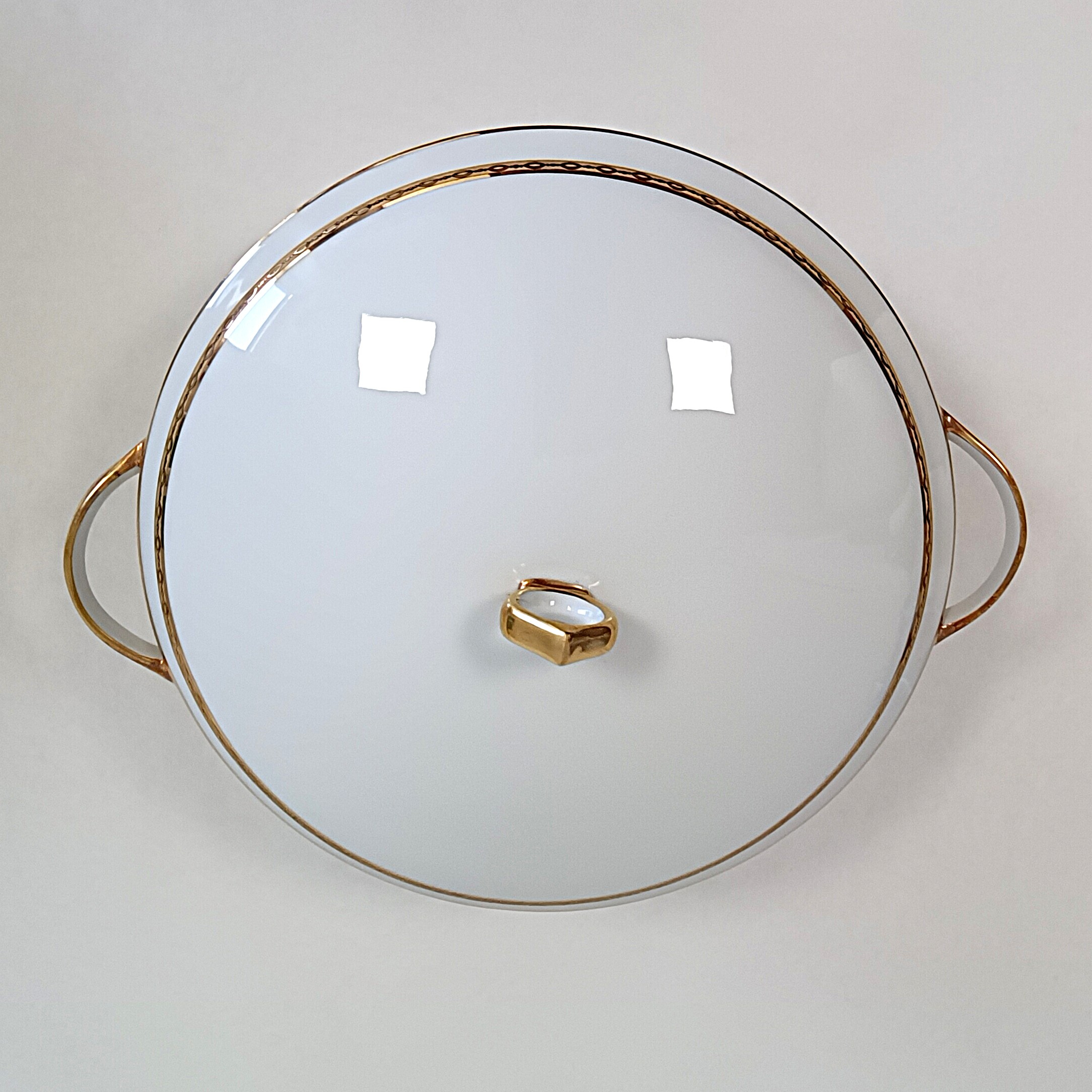 Voir photo 12 de 3 plats ronds et une soupière en porcelaine Limoges 3 plats ronds et une soupière en porcelaine Limoges Très bon état reconditionné photo 12