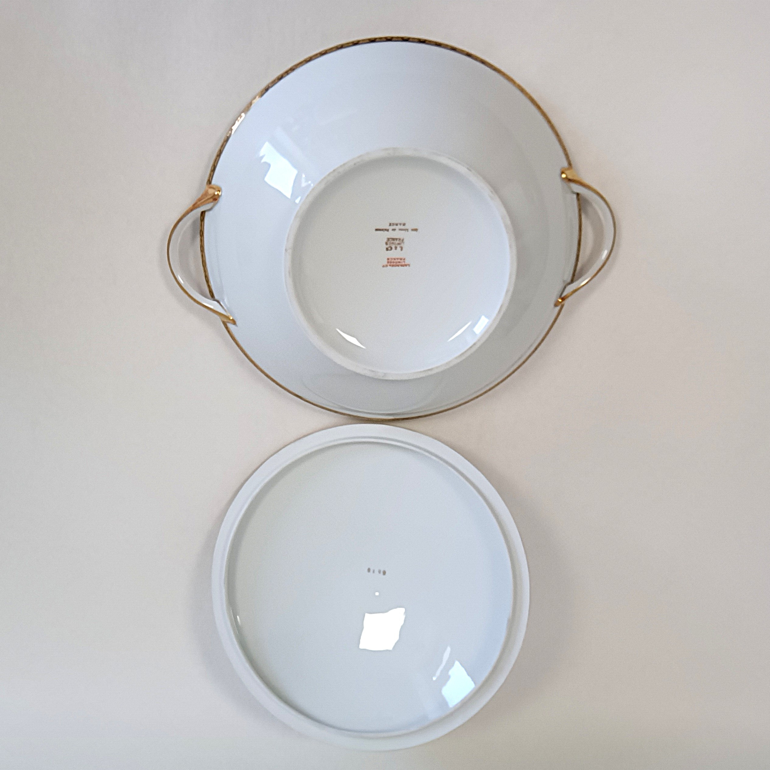 Voir photo 14 de 3 plats ronds et une soupière en porcelaine Limoges 3 plats ronds et une soupière en porcelaine Limoges Très bon état reconditionné photo 14