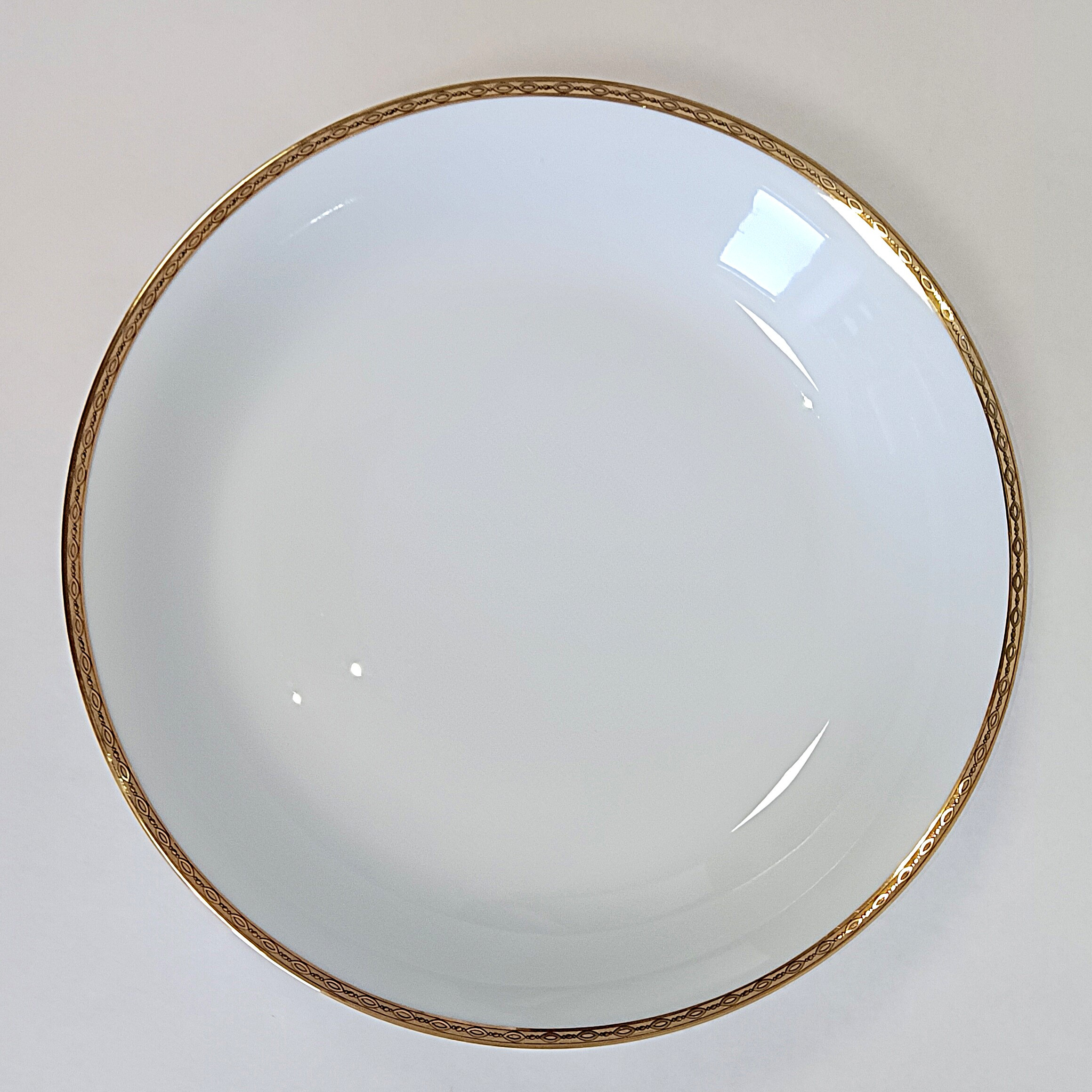 Voir photo 6 de 3 plats ronds et une soupière en porcelaine Limoges 3 plats ronds et une soupière en porcelaine Limoges Très bon état reconditionné photo 6