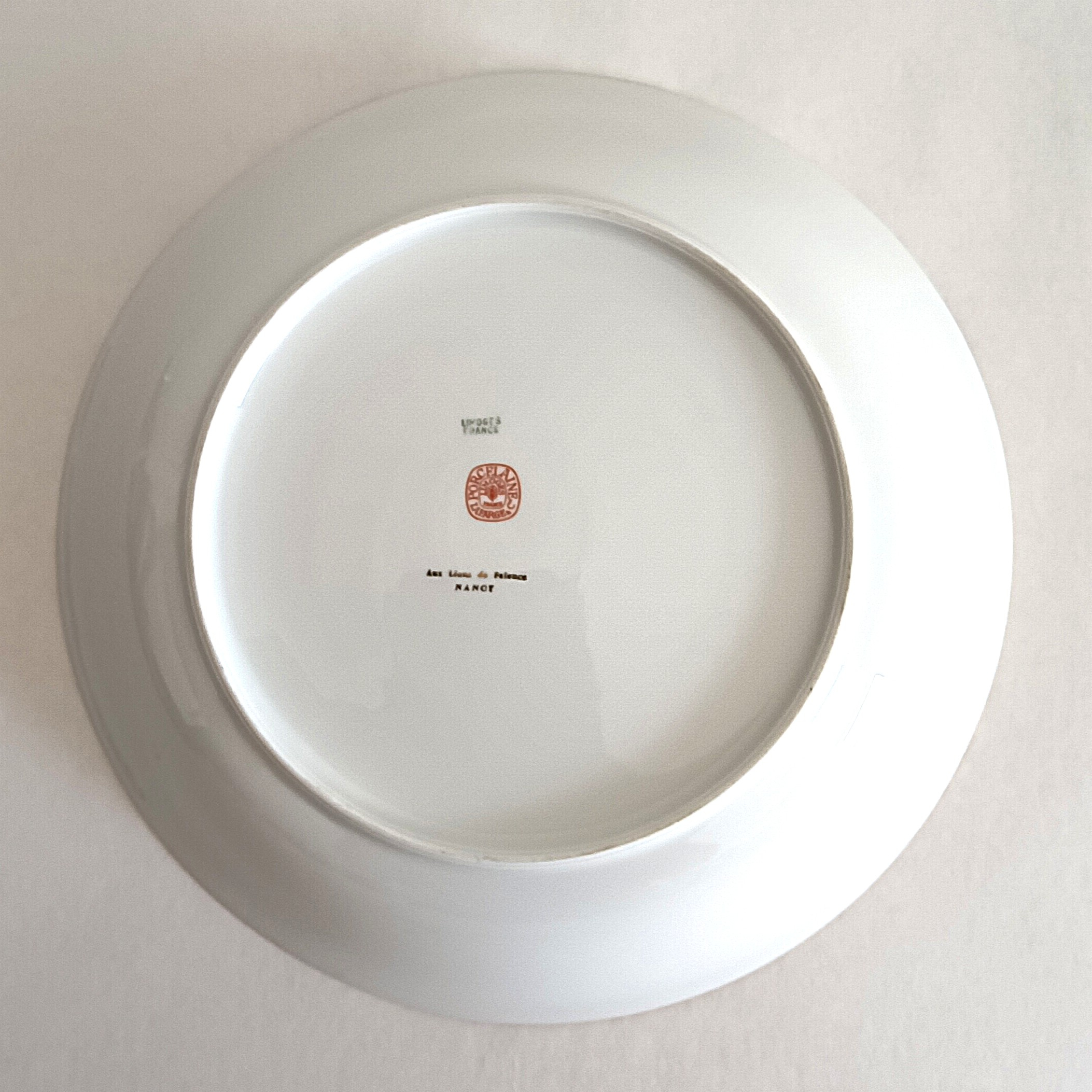 Voir photo 7 de 3 plats ronds et une soupière en porcelaine Limoges 3 plats ronds et une soupière en porcelaine Limoges Très bon état reconditionné photo 7