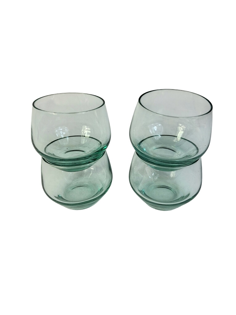 Acheter 4 VERRES Parfait état - 10,00 € 4 VERRES Parfait état reconditionné disponible sur Label Emmaüs