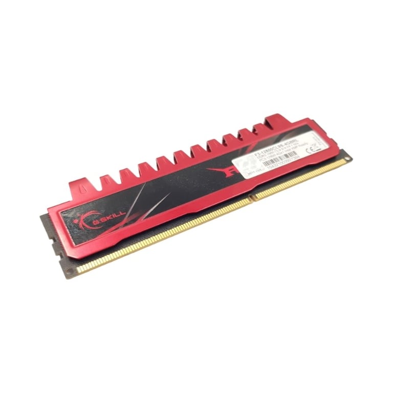 4Go RAM DDR3  F3-12800CL9S-4GBRL DIMM PC3-12800U - Très bon état Très bon état G.Skill reconditionné disponible sur Pixmania