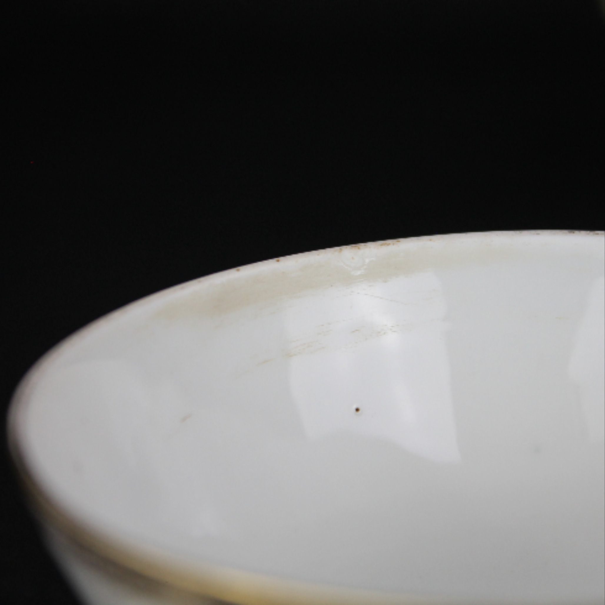 Voir photo 7 de 5 tasses anciennes Straus & Sons, porcelaine de Limoges 5 tasses anciennes Straus & Sons, porcelaine de Limoges Bon état reconditionné photo 7