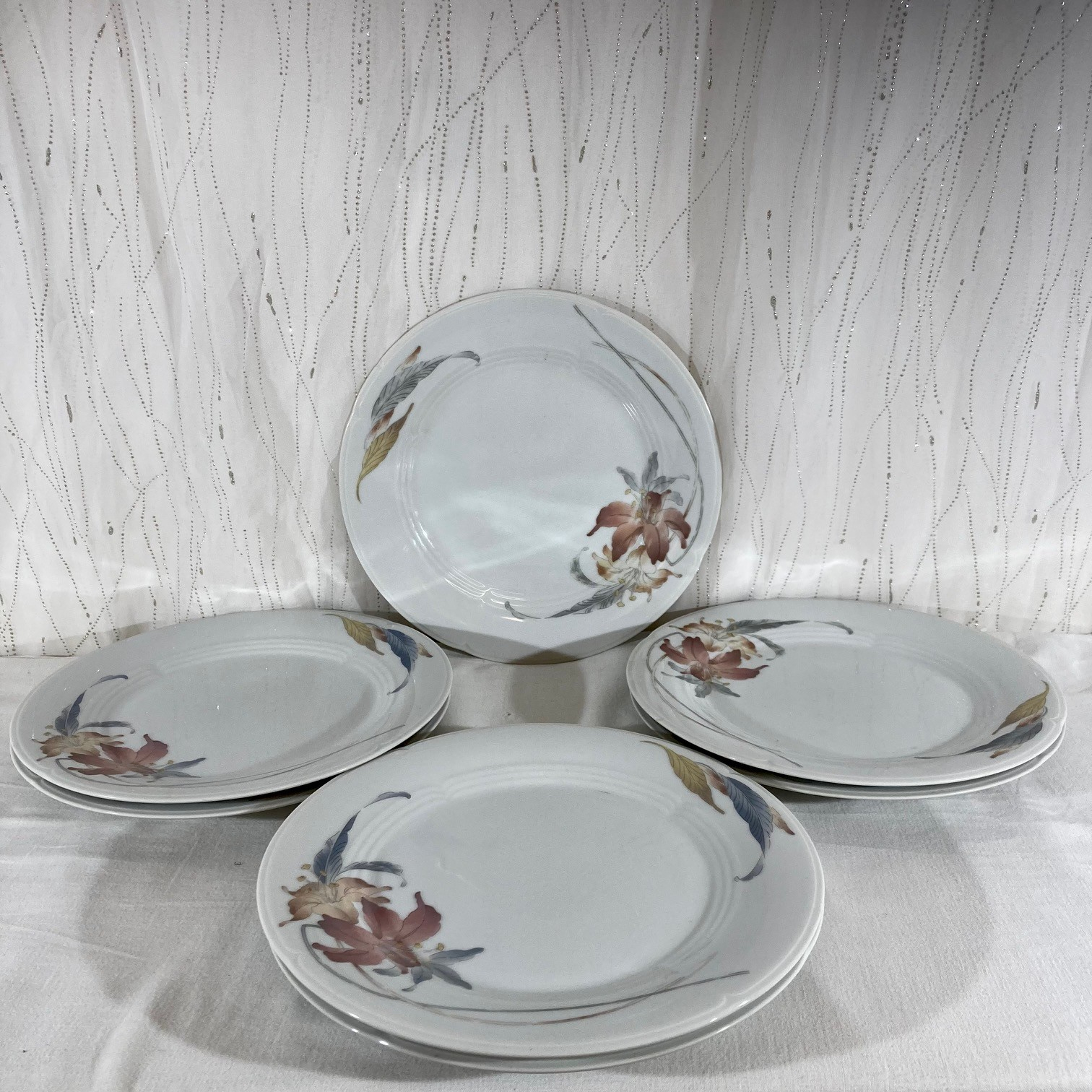 Voir photo 2 de 7 Assiettes ANATOLE 7 Assiettes ANATOLE Très bon état reconditionné photo 2