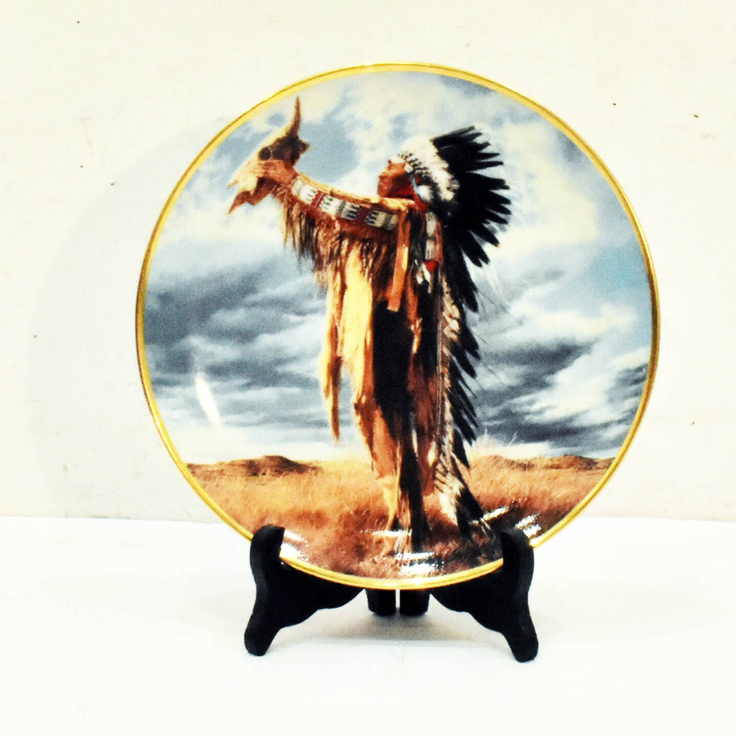 Voir photo 11 de 7 Assiettes Murales - Les Indiens Nord Américains - Porcelaine Fine Franklin Mint® 7 Assiettes Murales - Les Indiens Nord Américains - Porcelaine Fine Franklin Mint® Très bon état reconditionné photo 11