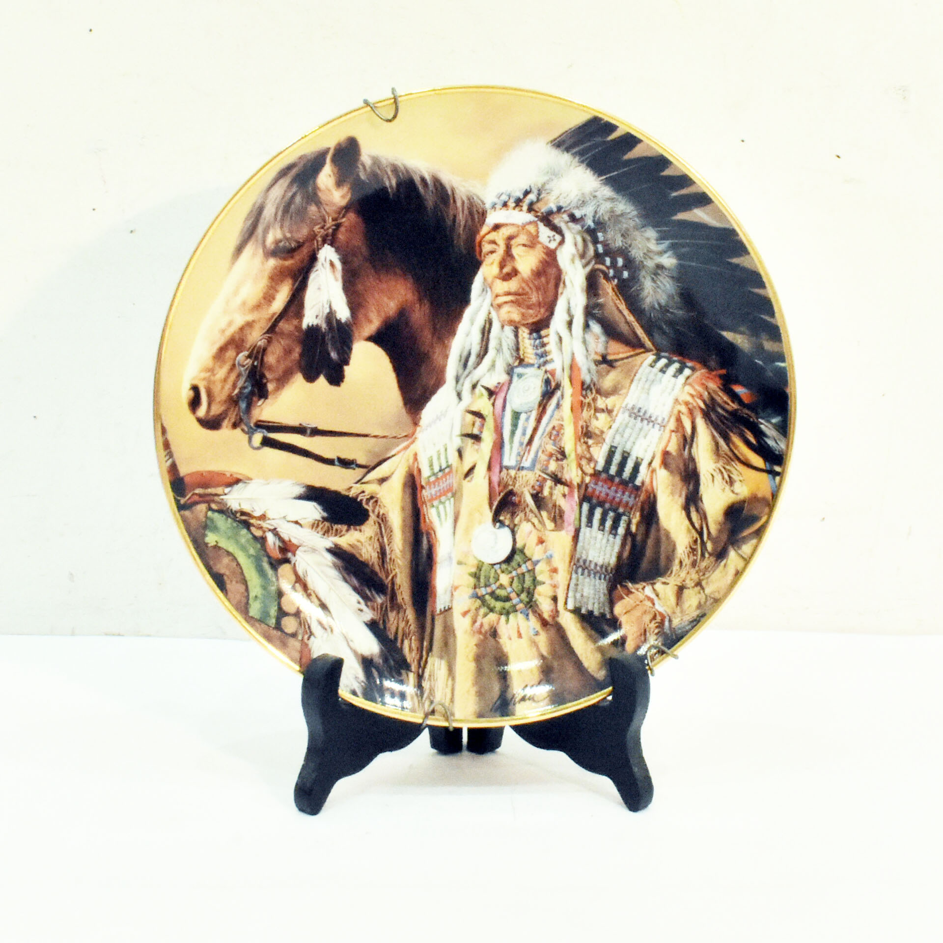 Voir photo 3 de 7 Assiettes Murales - Les Indiens Nord Américains - Porcelaine Fine Franklin Mint® 7 Assiettes Murales - Les Indiens Nord Américains - Porcelaine Fine Franklin Mint® Très bon état reconditionné photo 3