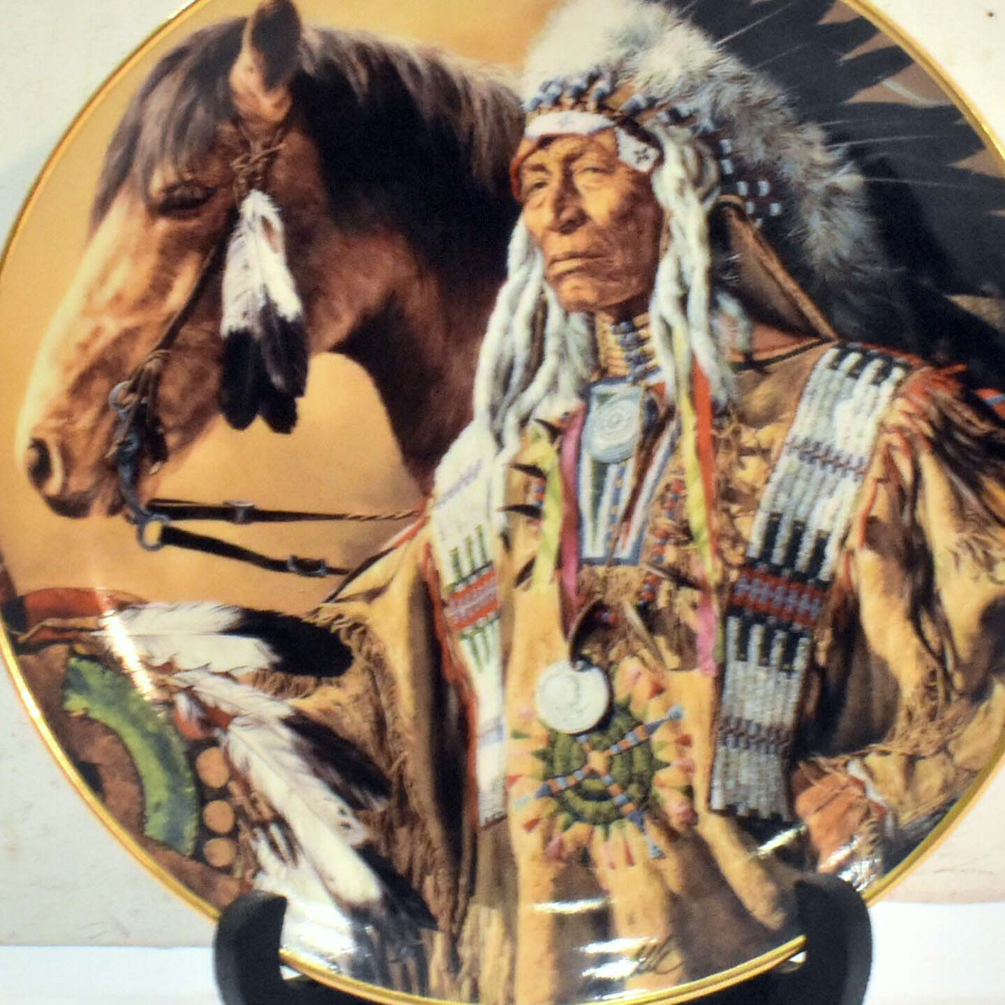 Voir photo 4 de 7 Assiettes Murales - Les Indiens Nord Américains - Porcelaine Fine Franklin Mint® 7 Assiettes Murales - Les Indiens Nord Américains - Porcelaine Fine Franklin Mint® Très bon état reconditionné photo 4
