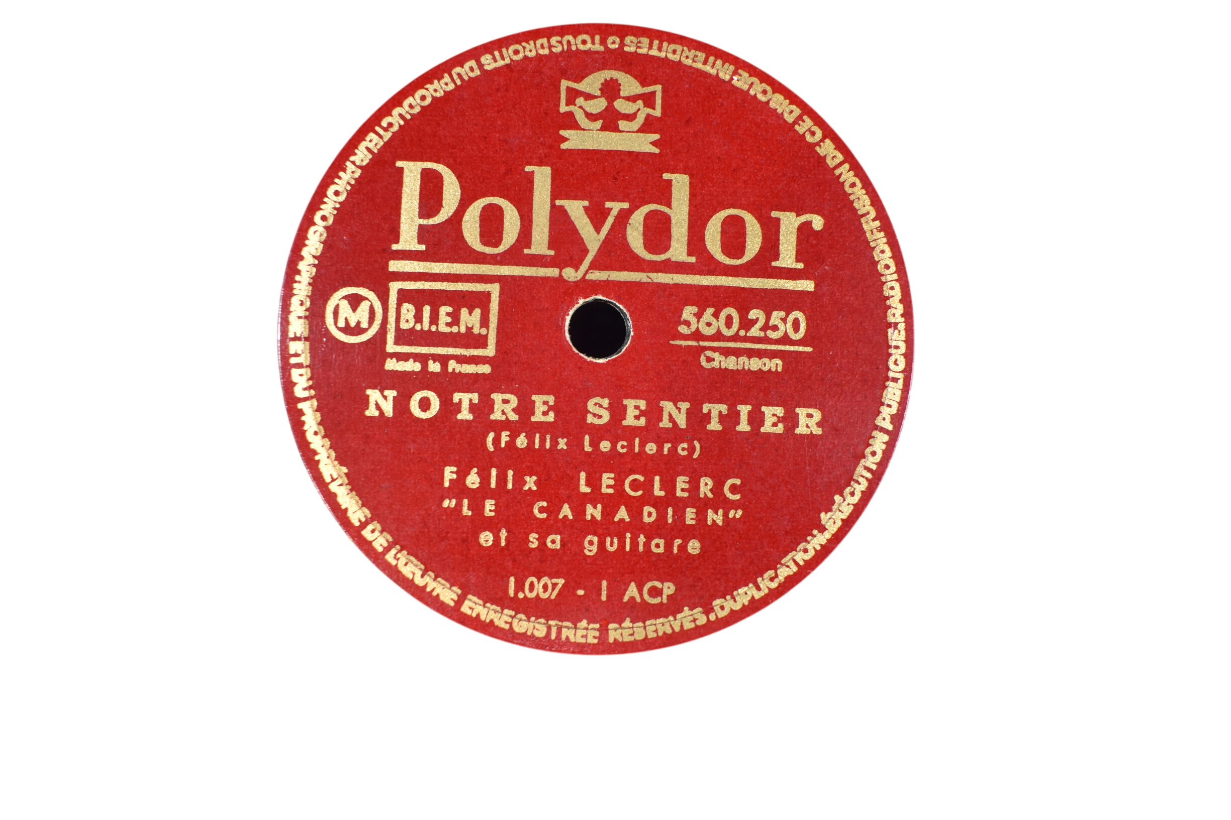 78 T POLYDOR, Félix Leclerc, Le Petit Bonheur et Notre Sentier, diamètre 25 cm. État correct - 17,00 € 78 T POLYDOR, Félix Leclerc, Le Petit Bonheur et Notre Sentier, diamètre 25 cm. État correct reconditionné disponible sur Label Emmaüs