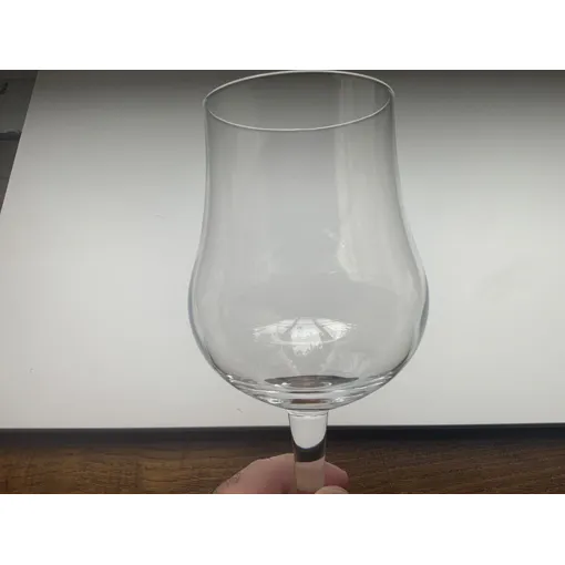 8 Grands Verres À Vin Ballons En Cristal Pour Bourgogne Ou Bordeaux Bon état reconditionné disponible sur Rakuten