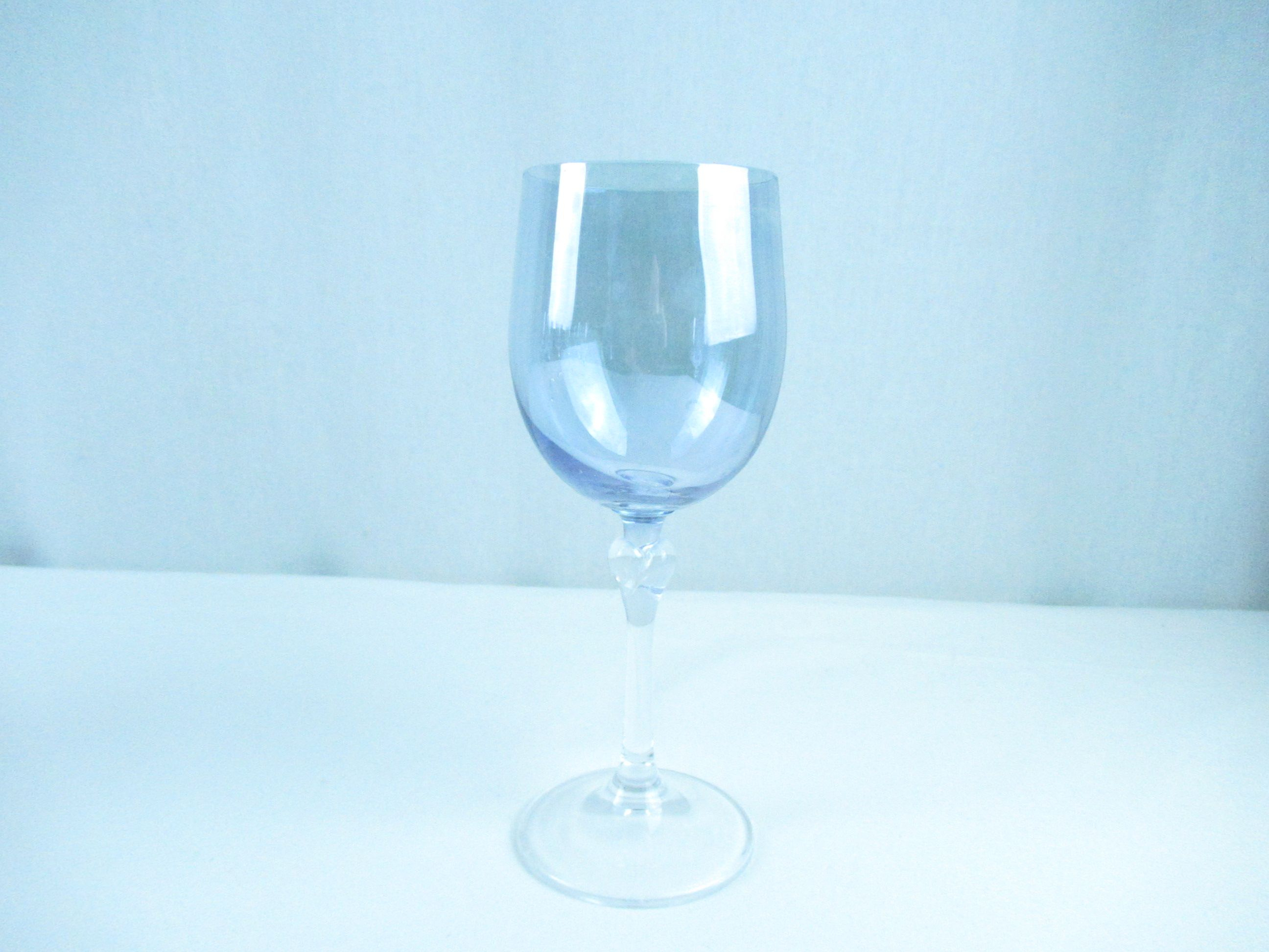 Voir photo 3 de 8 verres à pied bleutés 8 verres à pied bleutés Bon état reconditionné photo 3