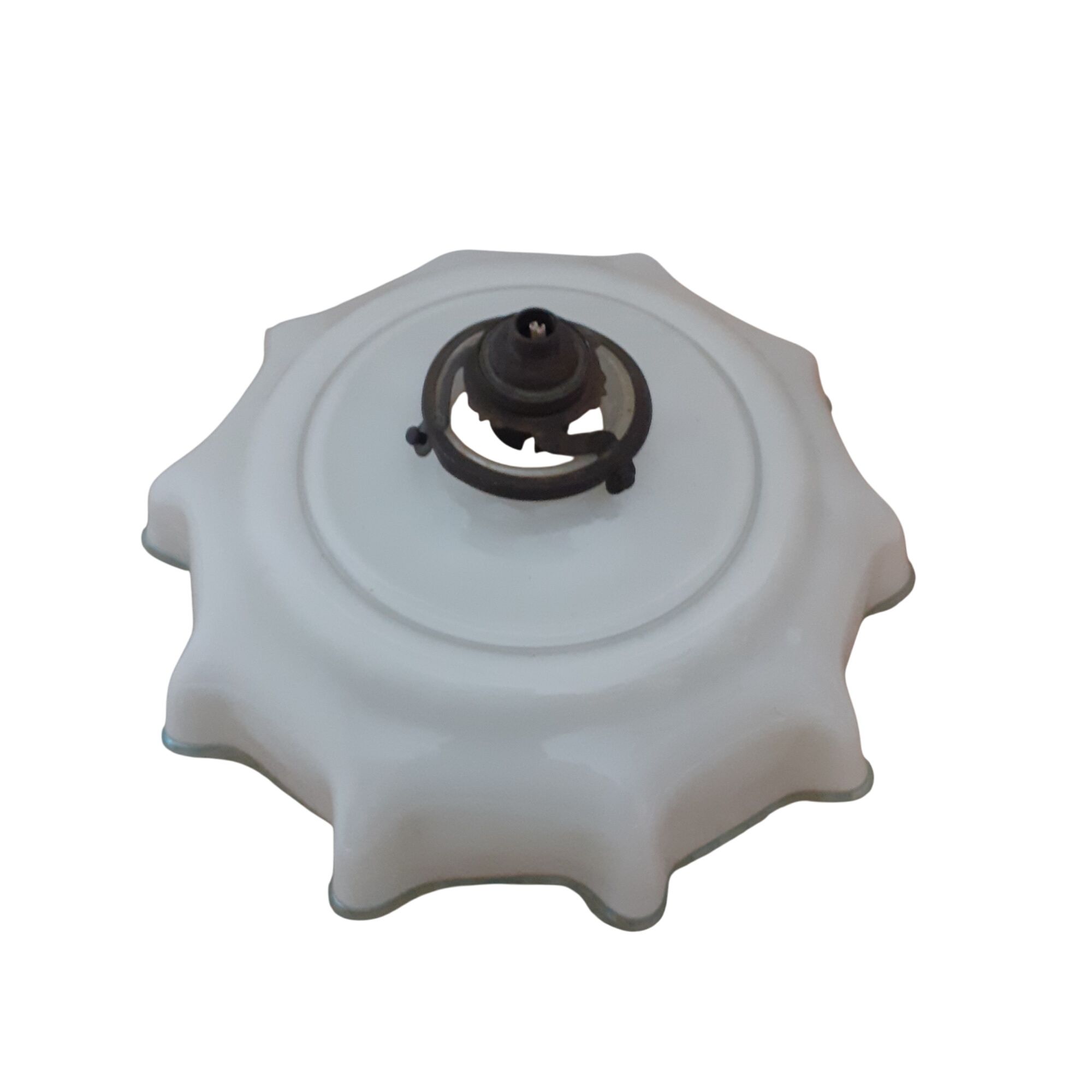 Acheter Abat-jour en verre opalescent bordé der bleu avec sa griffe en parfait état Très bon état - 16,00 € Abat-jour en verre opalescent bordé der bleu avec sa griffe en parfait état Très bon état reconditionné disponible sur Label Emmaüs