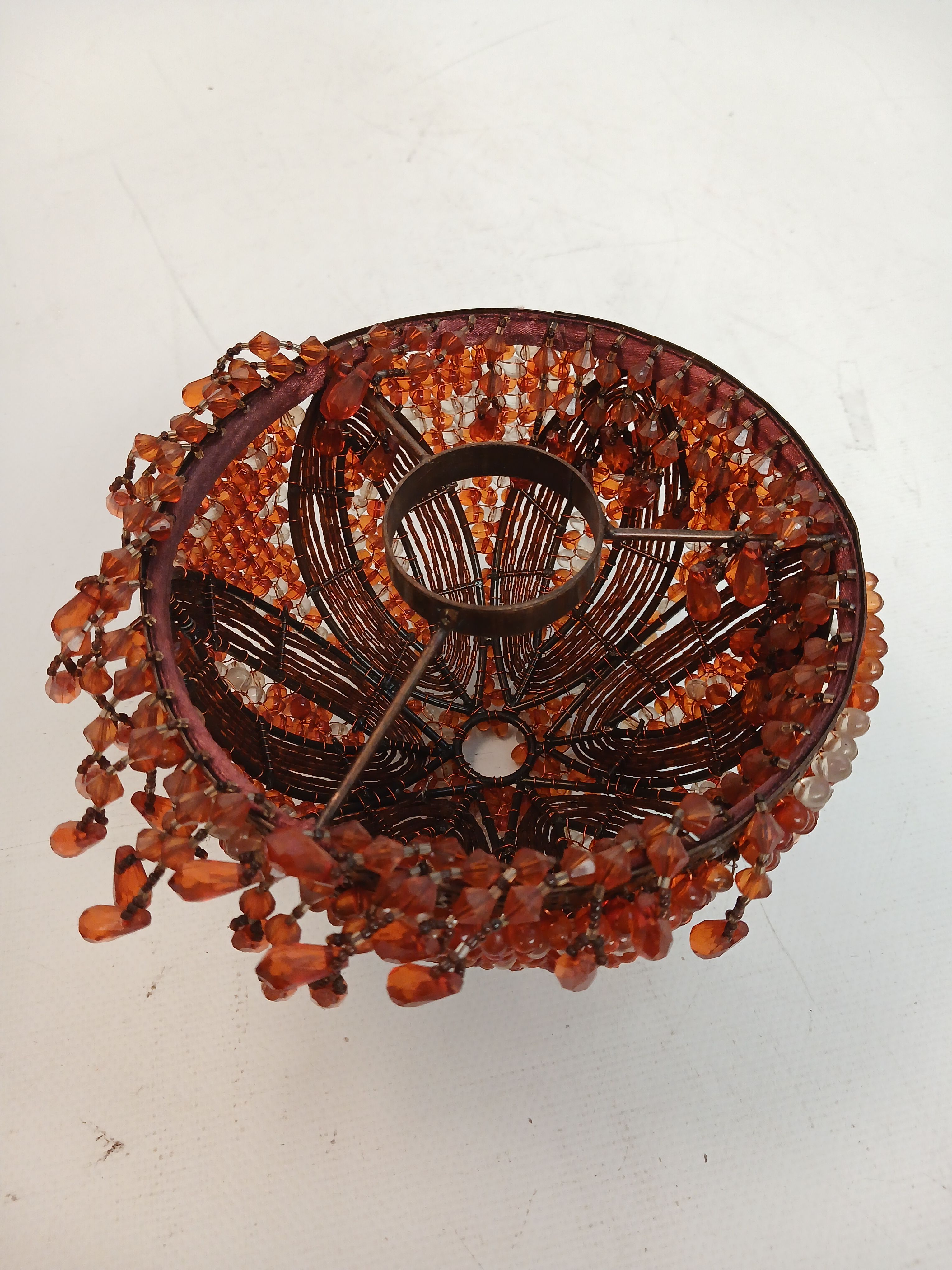 Voir photo 3 de Abat-jour vintage style bohème, avec perles et pampilles Abat-jour vintage style bohème, avec perles et pampilles Bon état reconditionné photo 3