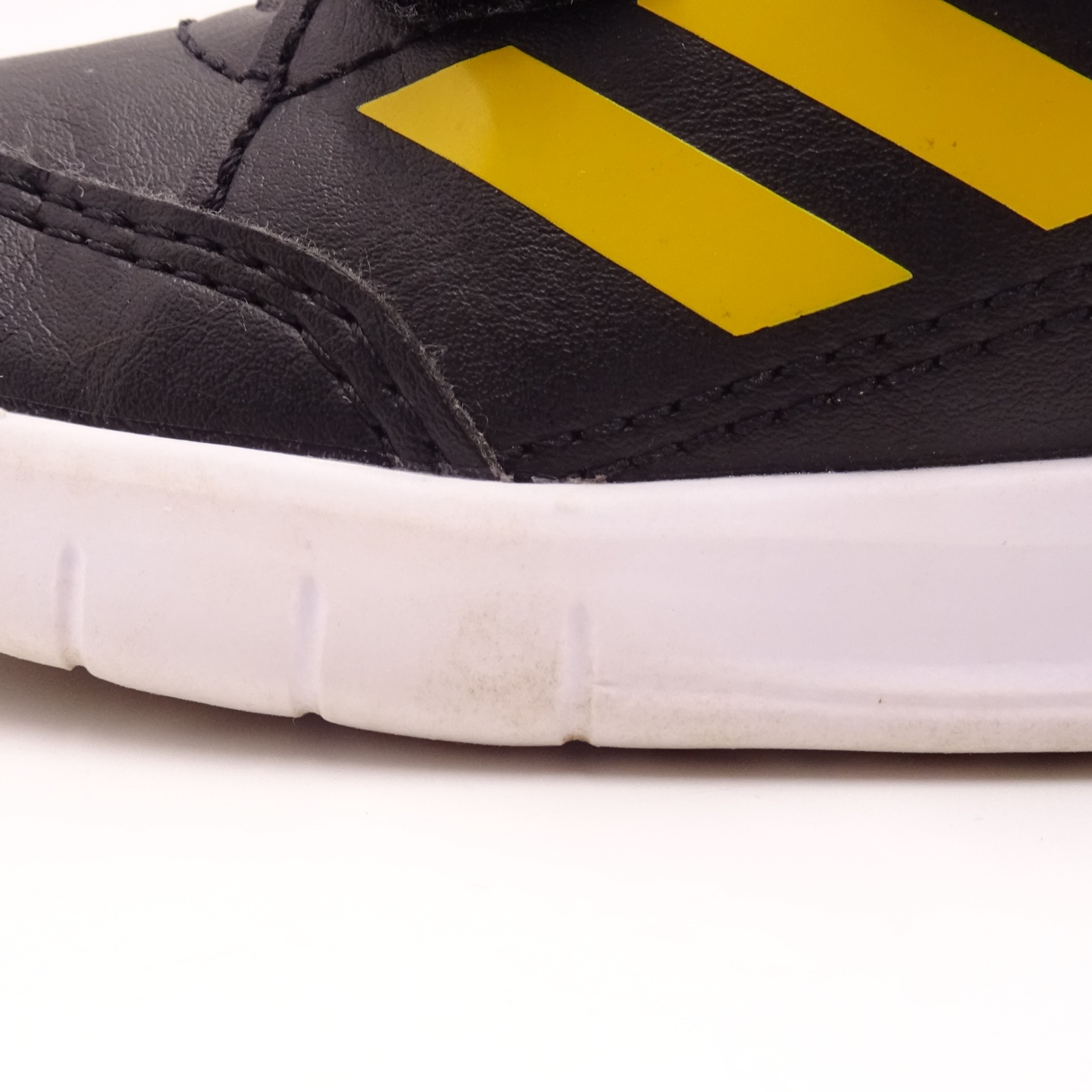 Voir photo 8 de ADIDAS Basket enfant Taille 21 ADIDAS Basket enfant Taille 21 Bon état reconditionné photo 8