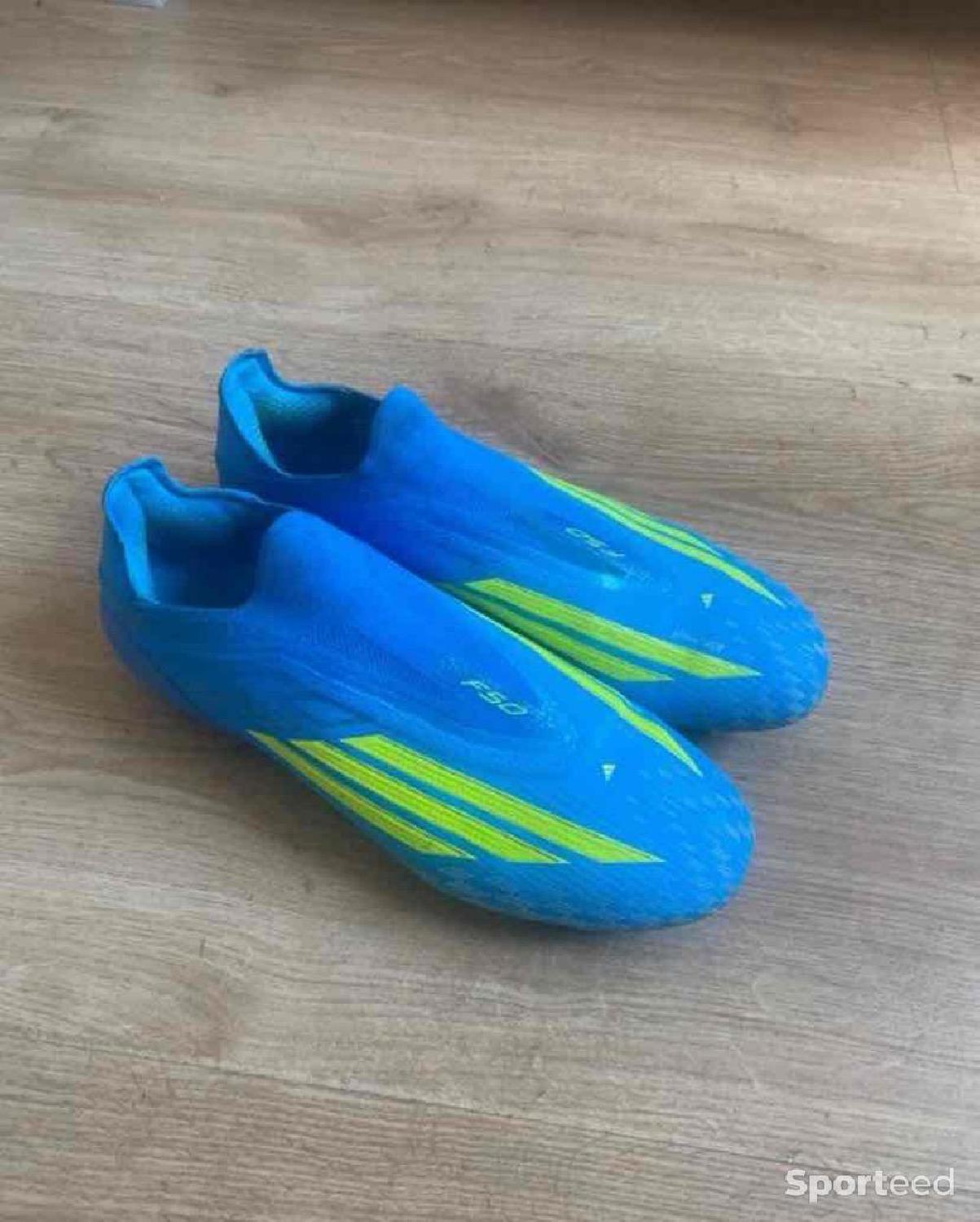 ADIDAS F50 ELITE LACELESS FG ICE COLD PRECISION - LUCID RAY BLUE/JAUNE/LIGHT UTILITY AQUA Très bon état Adidas reconditionné disponible sur Sporteed