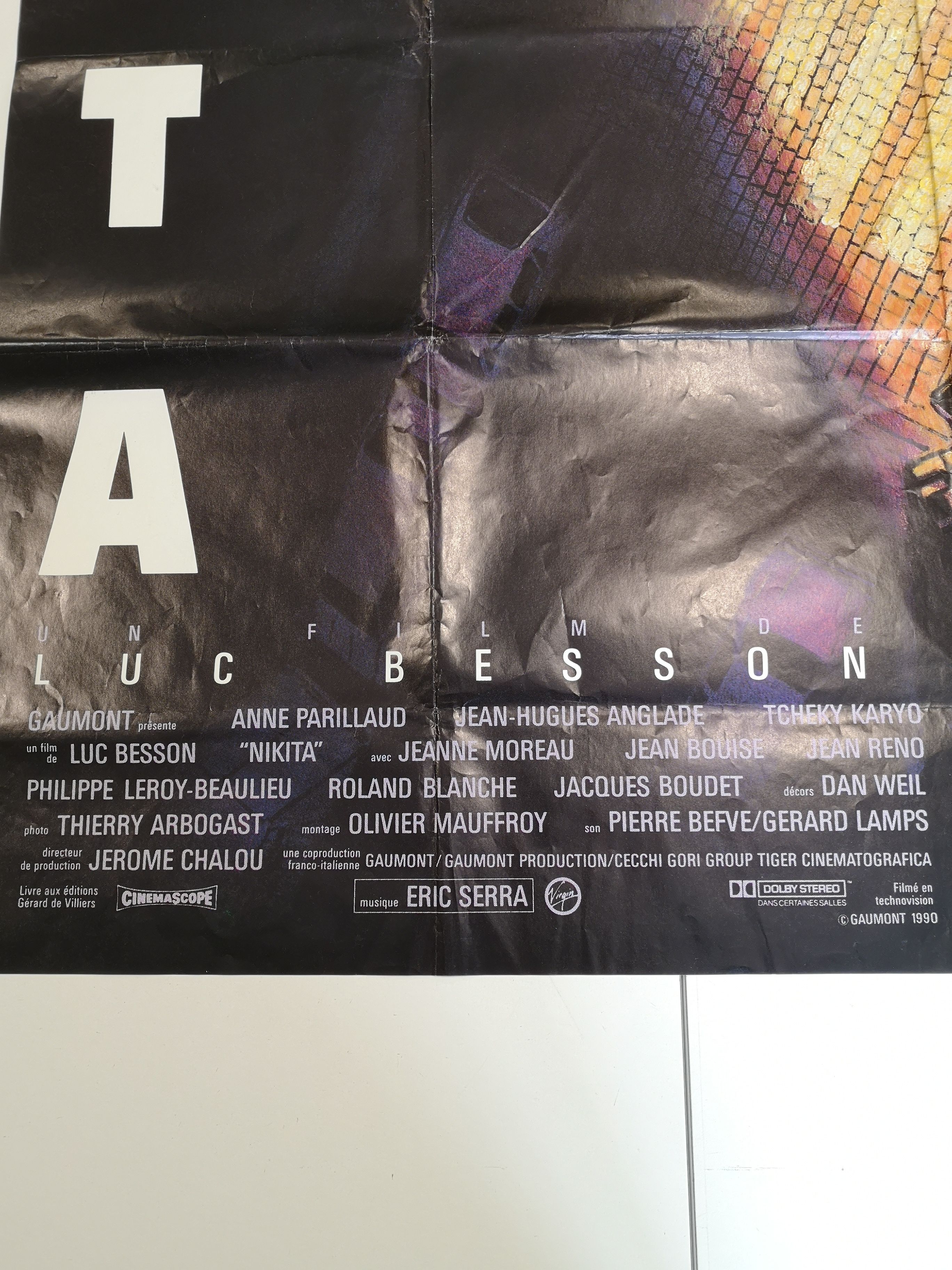 Voir photo 2 de Affiche de cinéma - NIKITA - 1990 - Luc Besson - 160x120 Affiche de cinéma - NIKITA - 1990 - Luc Besson - 160x120 Bon état reconditionné photo 2