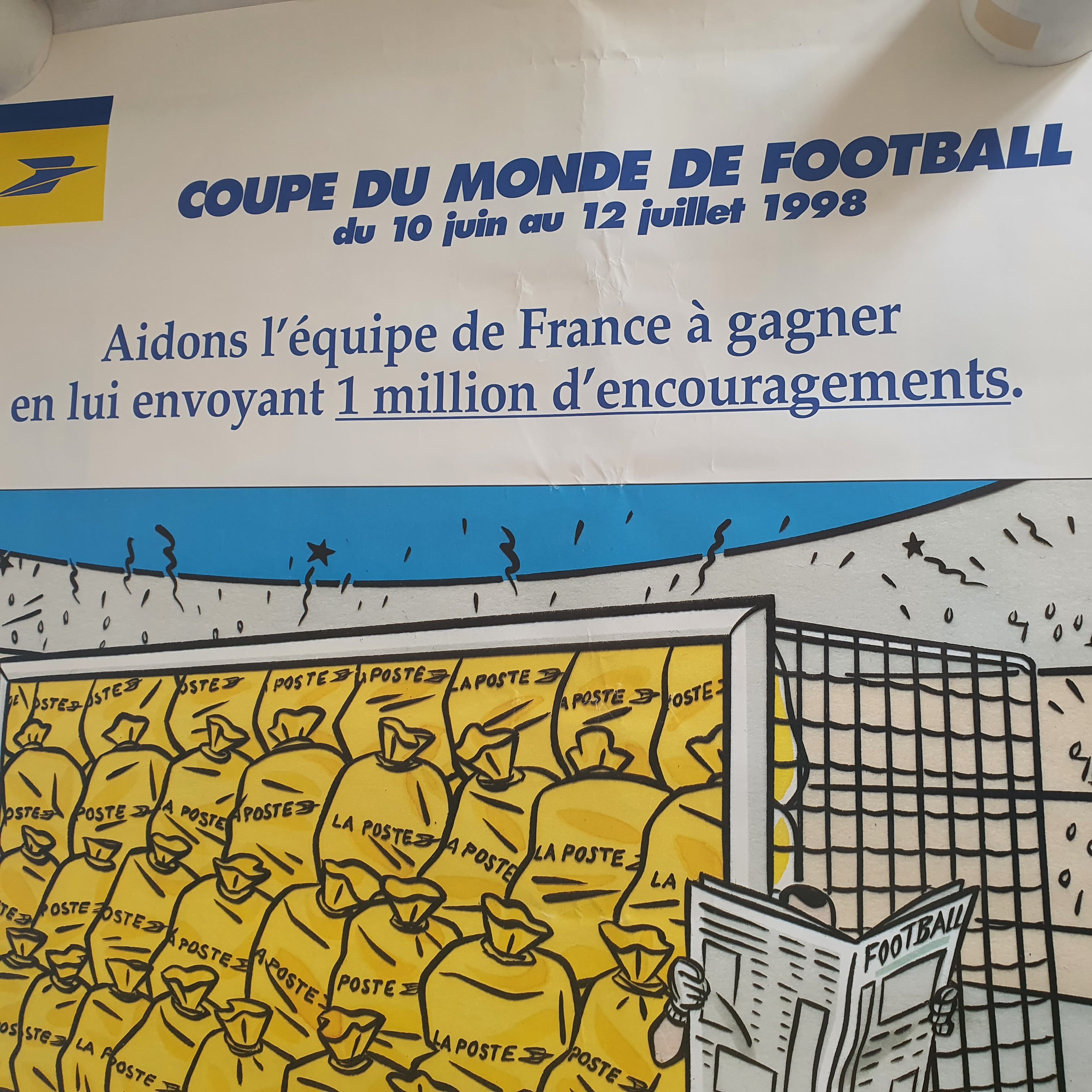 Voir photo 4 de Affiches Postales Équipe de France 98 et Tintin Affiches Postales Équipe de France 98 et Tintin État correct reconditionné photo 4