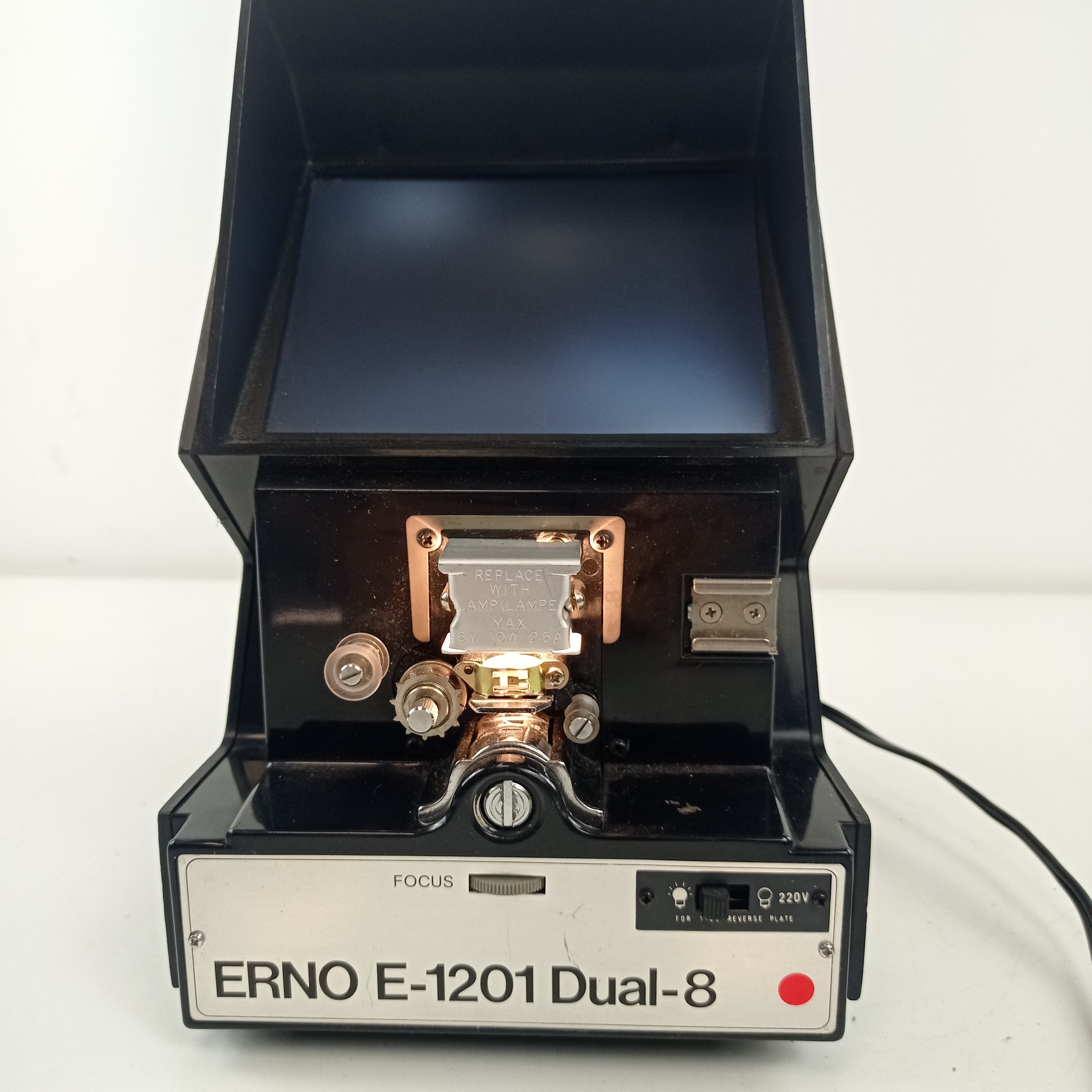 Voir photo 2 de Agrandisseur photographique ERNO E-1201 Dual 8 Agrandisseur photographique ERNO E-1201 Dual 8 Très bon état reconditionné photo 2