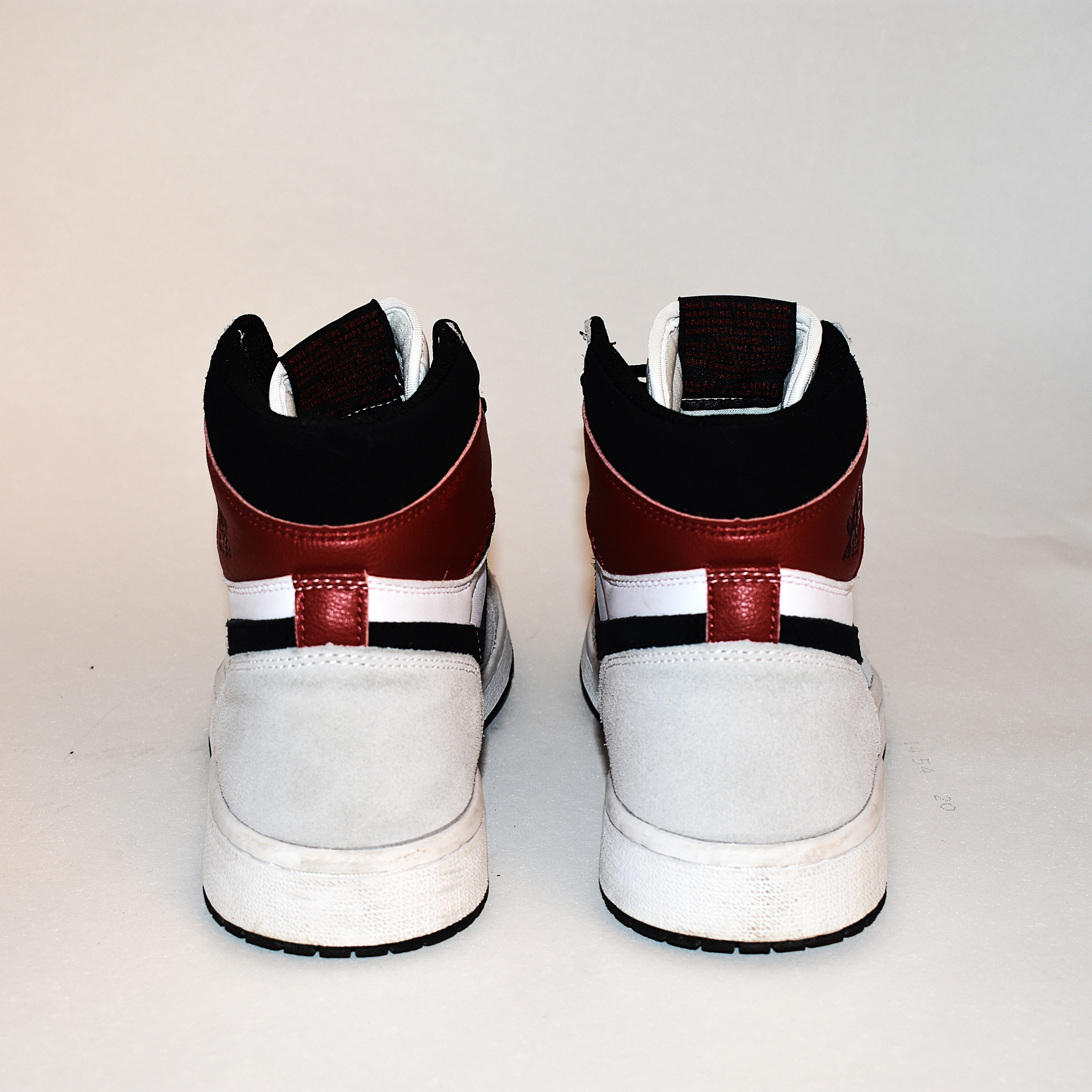 Voir photo 3 de Air Jordan 1 Retro High Light Smoke Grey Air Jordan 1 Retro High Light Smoke Grey Bon état reconditionné photo 3
