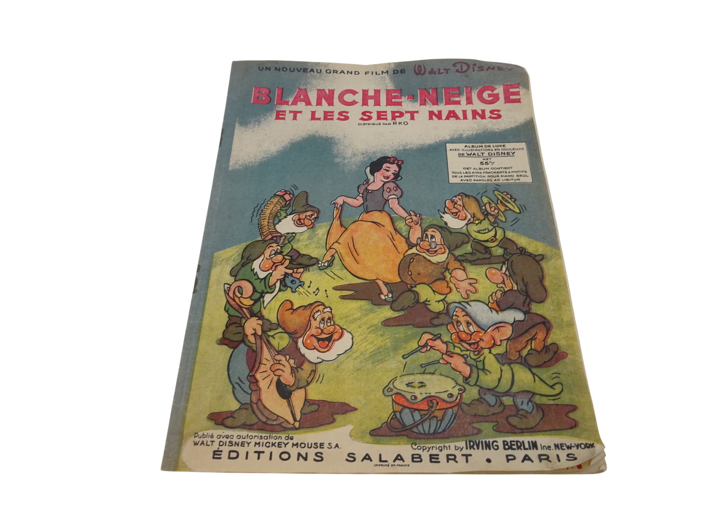 Acheter Album de partition Blanche-neige et les sept nains édition Salabert 1938. - 12,00 € Album de partition Blanche-neige et les sept nains édition Salabert 1938. reconditionné disponible sur Label Emmaüs