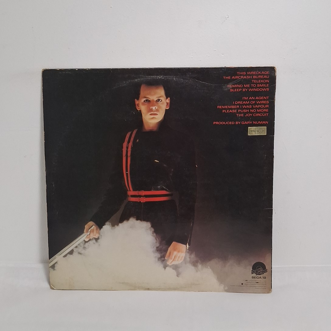 Voir photo 3 de Album Gary Numan " Telekon" en vinyle 33t Album Gary Numan " Telekon" en vinyle 33t État correct reconditionné photo 3