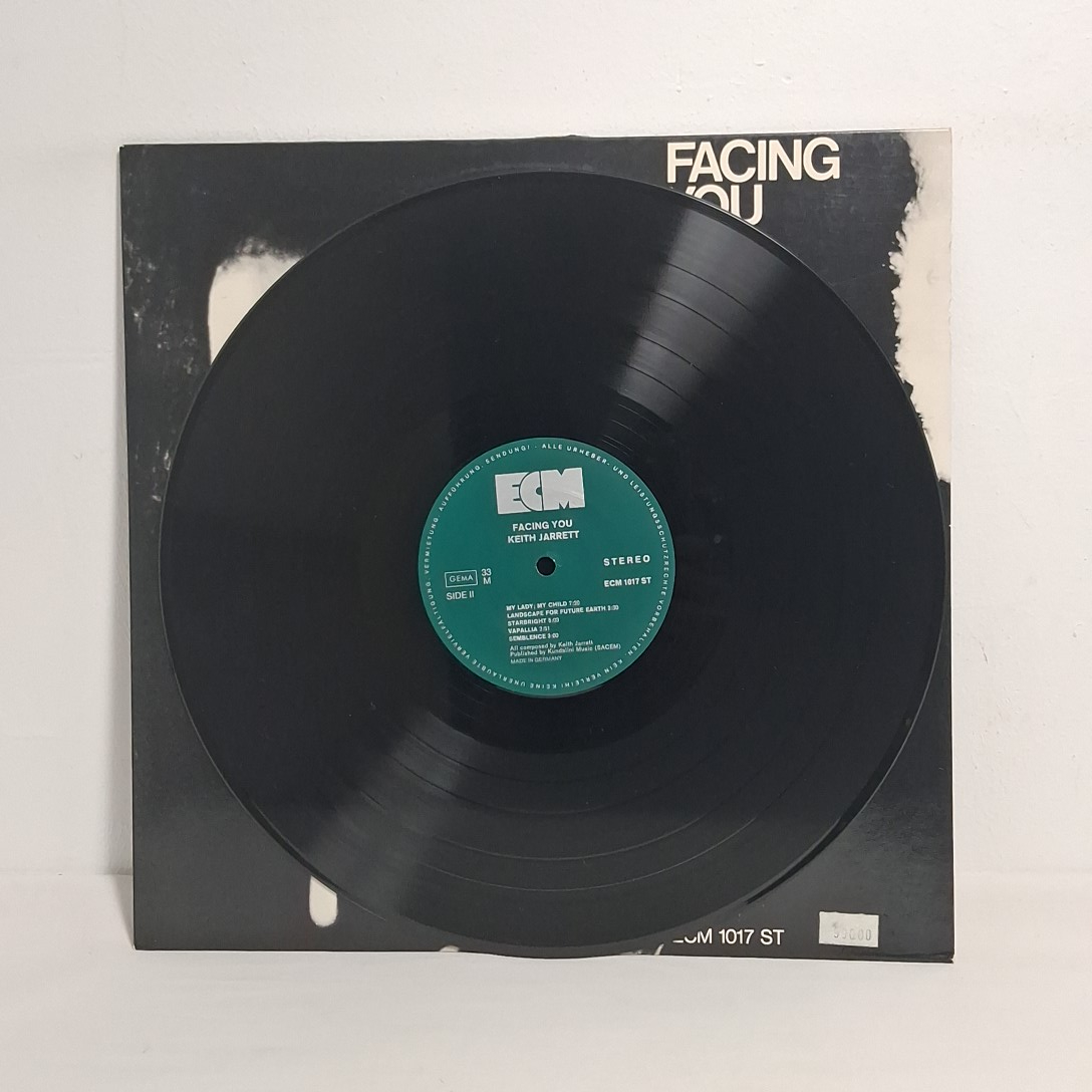 Voir photo 2 de Album Keith Jarrett" Facing you" en vinyle 33t Album Keith Jarrett" Facing you" en vinyle 33t État correct reconditionné photo 2