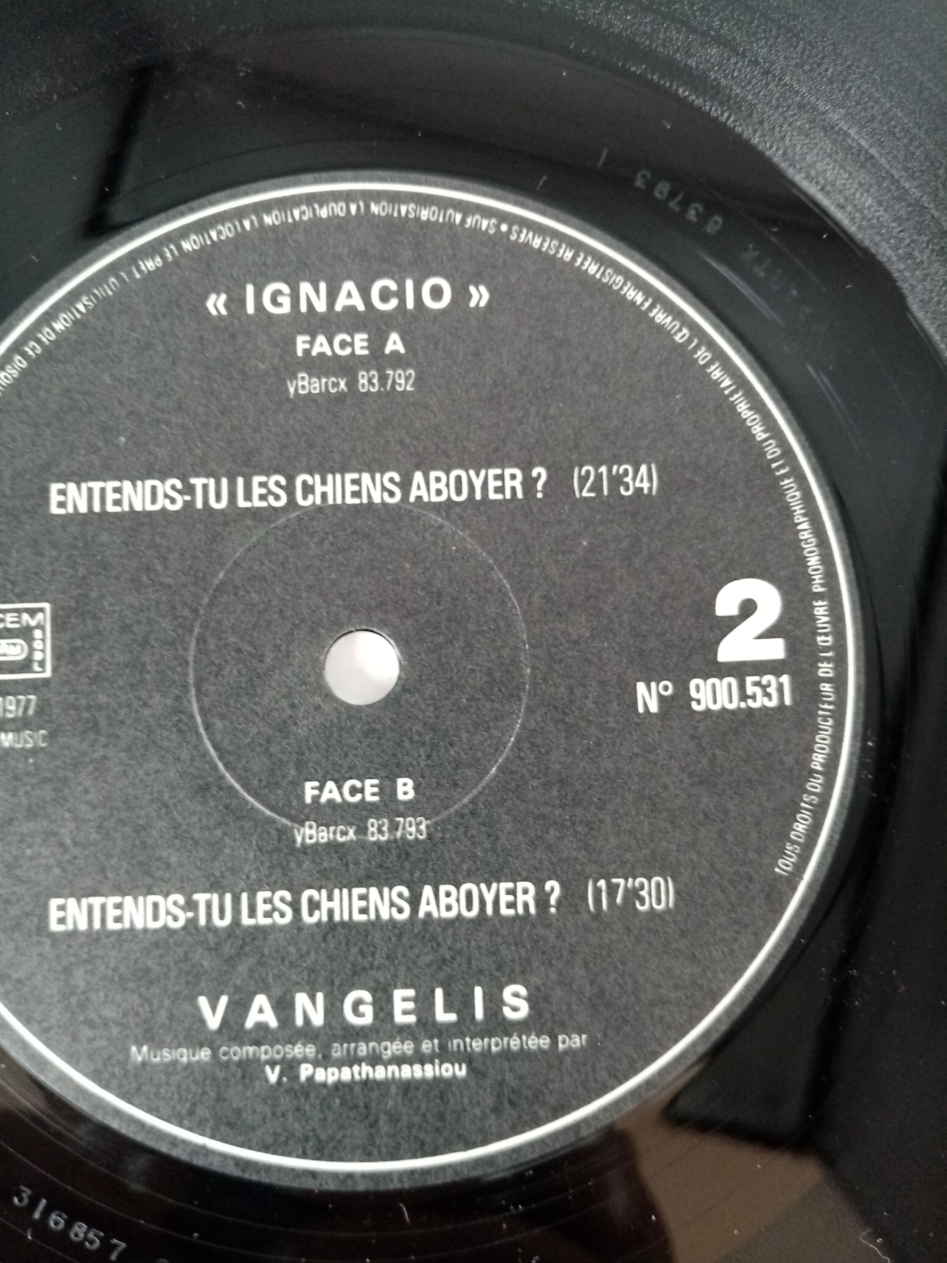 Voir photo 3 de Album vinyle "IGNACIO" de Vangelis Papa Thanassiou de 1977 Album vinyle "IGNACIO" de Vangelis Papa Thanassiou de 1977 Bon état reconditionné photo 3