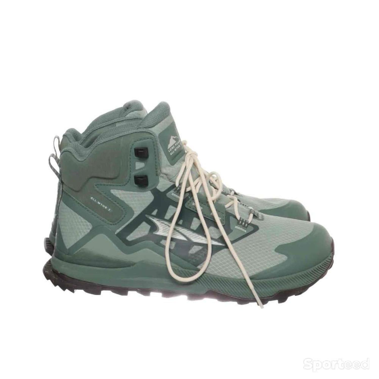 Altra Bottes de randonnée, Taille: 42 Très bon état Altra est une marque connue de chaussures de course à pied reconditionné disponible sur Sporteed