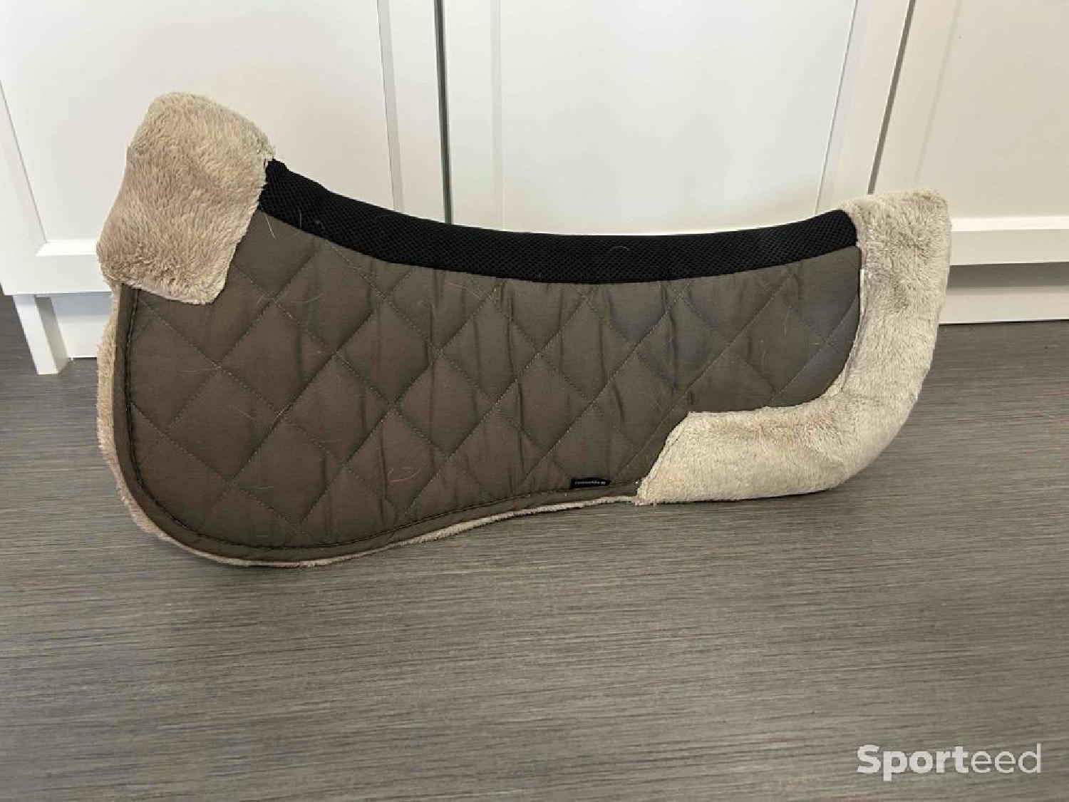 Amortisseurs cheval Très bon état Fouganza reconditionné disponible sur Sporteed | Dero