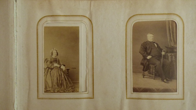 Voir photo 17 de Ancien album photo comportant 87 photographies anciennes Ancien album photo comportant 87 photographies anciennes État correct reconditionné photo 17