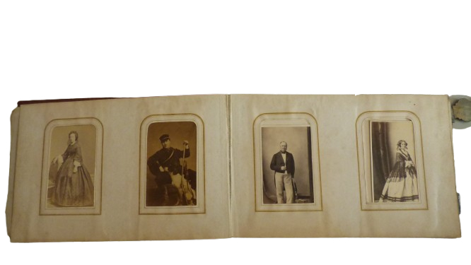 Voir photo 22 de Ancien album photo comportant 87 photographies anciennes Ancien album photo comportant 87 photographies anciennes État correct reconditionné photo 22