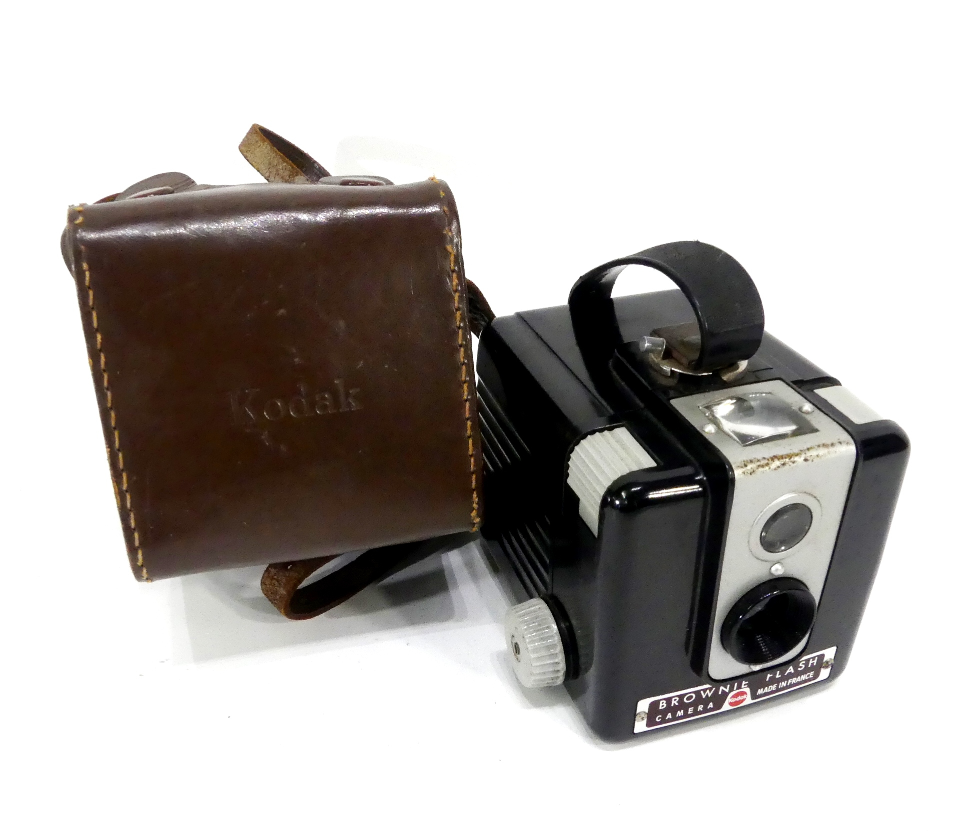Voir photo 10 de Ancien appareil photo Kodak Brownie Flash Ancien appareil photo Kodak Brownie Flash Bon état reconditionné photo 10