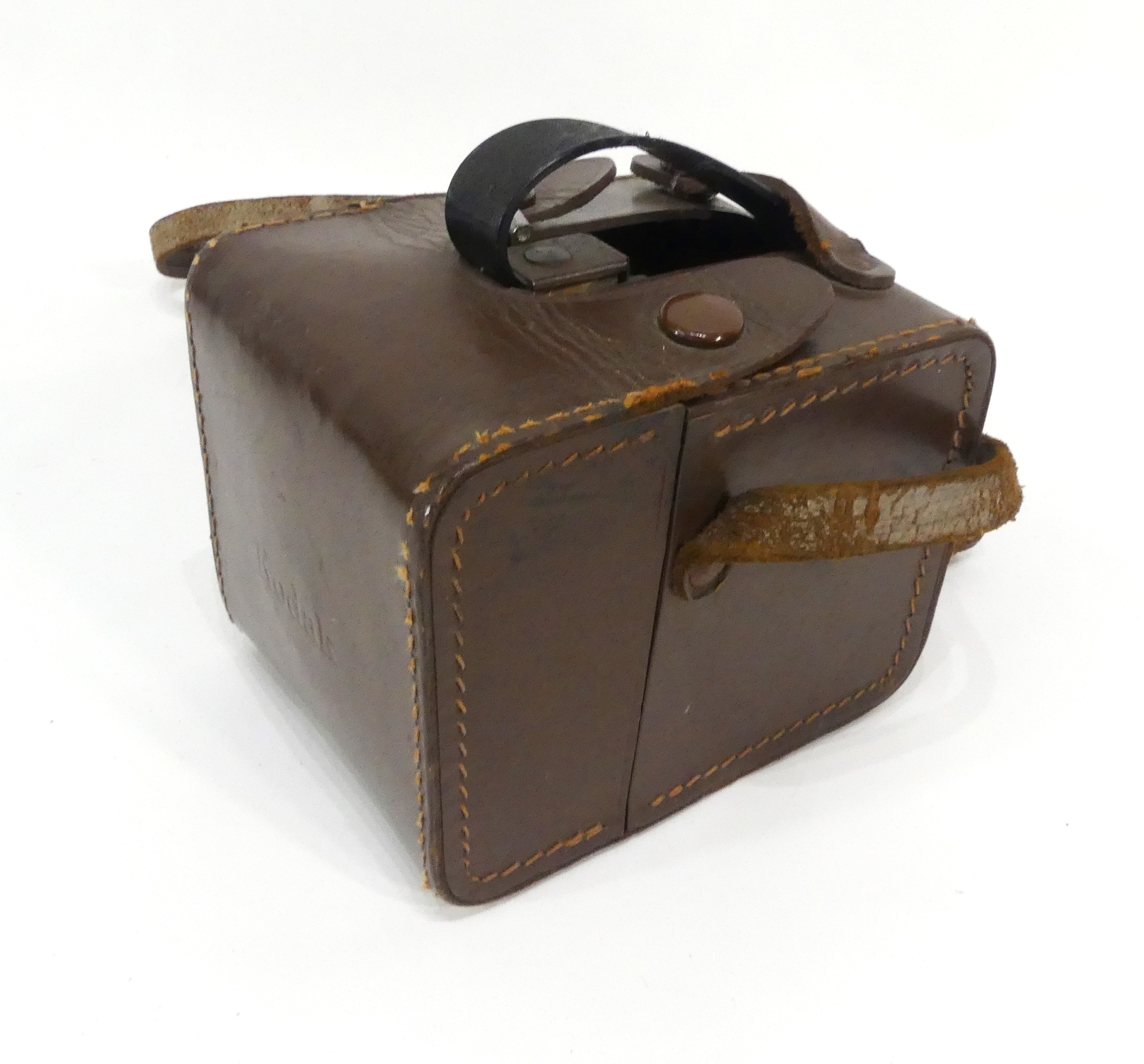 Voir photo 12 de Ancien appareil photo Kodak Brownie Flash Ancien appareil photo Kodak Brownie Flash Bon état reconditionné photo 12