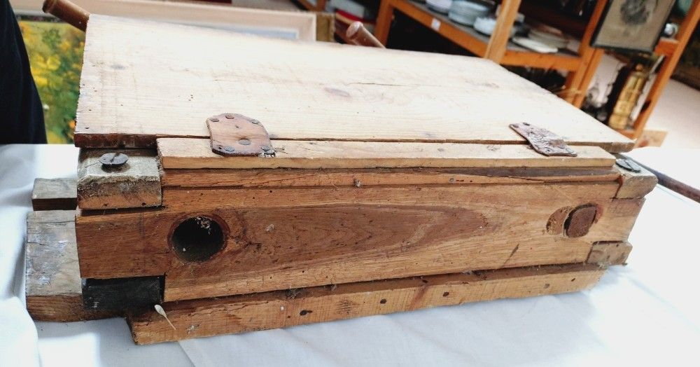 Voir photo 9 de Ancien étau à reliure en bois. Ancien étau à reliure en bois. Bon état reconditionné photo 9