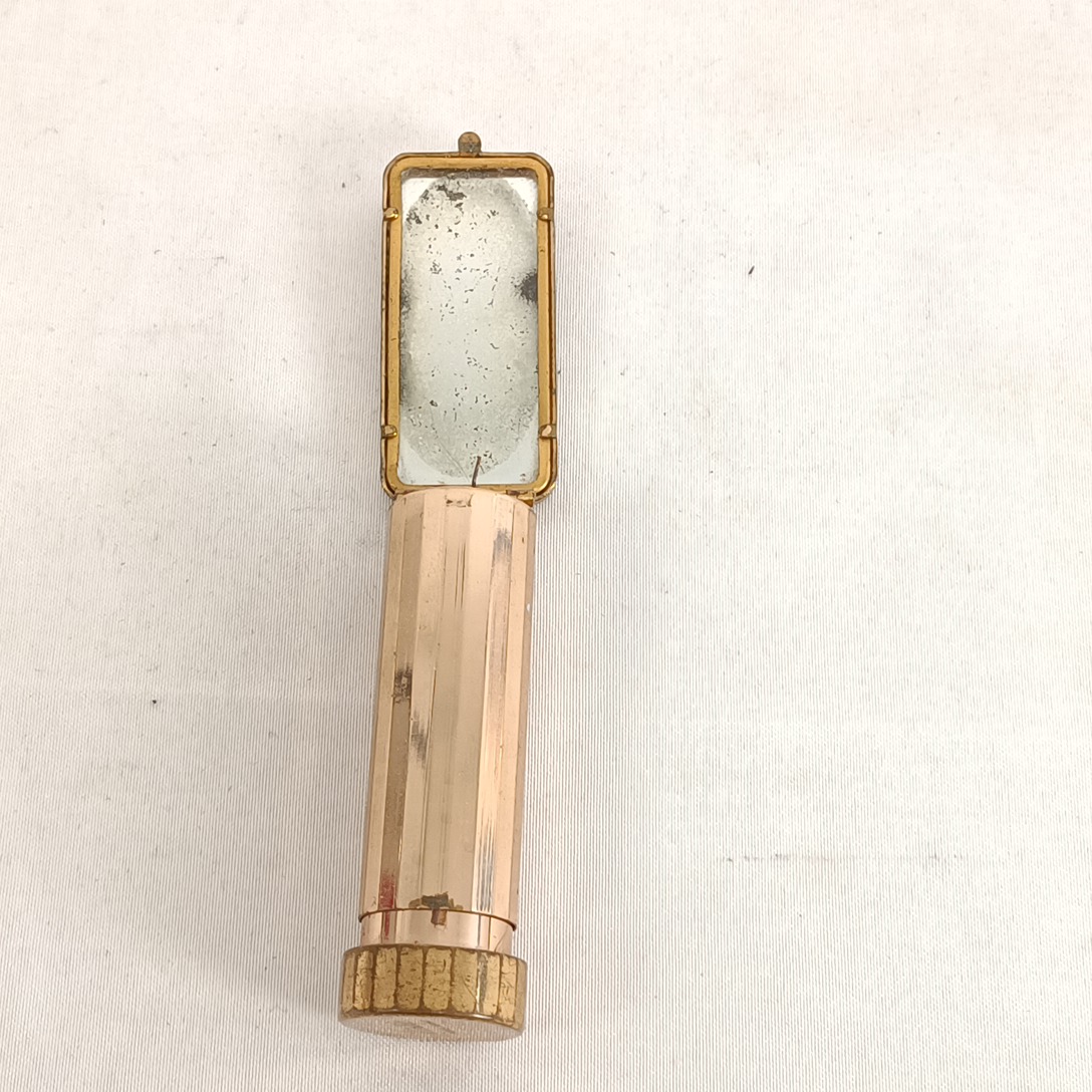 Voir photo 2 de Ancien étui rouge à lèvres avec miroir Mirlip Ancien étui rouge à lèvres avec miroir Mirlip Bon état reconditionné photo 2